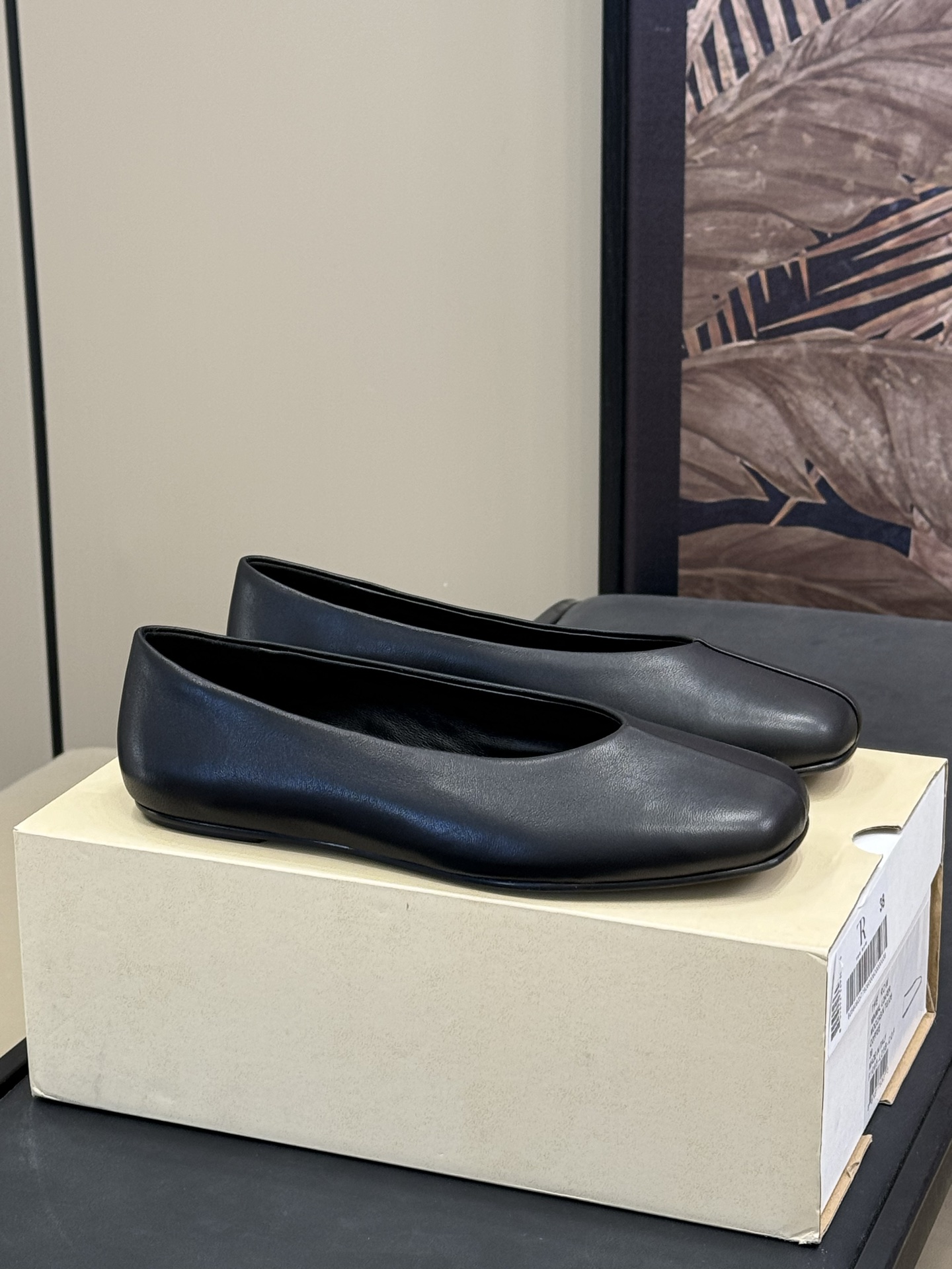 The Row 25SS Printemps-Été Nouvelle Collection Ballerines Doublure en Laine Semelle en Cuir de Vachette Brossé et Ciroir