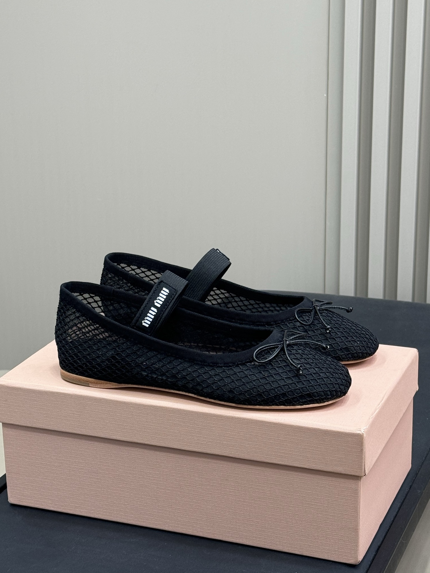 NO:229232,miumiu ss25 new arrival~ miu 25 spring and summer fishing net ballet shoes new product classic shoe shape, different materials and detailed craftsmanship, different charm, soles imported from Italy cowhide size 35-40, ballet shoes, miumiu, cowhide19860909miumiu ss25 new arrival～ miu 25春夏渔网芭蕾舞鞋新品 经典鞋型,不同材质和细节工艺,呈现不同韵味,鞋底意大利进口牛皮 size 35-40,芭蕾舞鞋,miumiu,cowhide,Women's Shoes