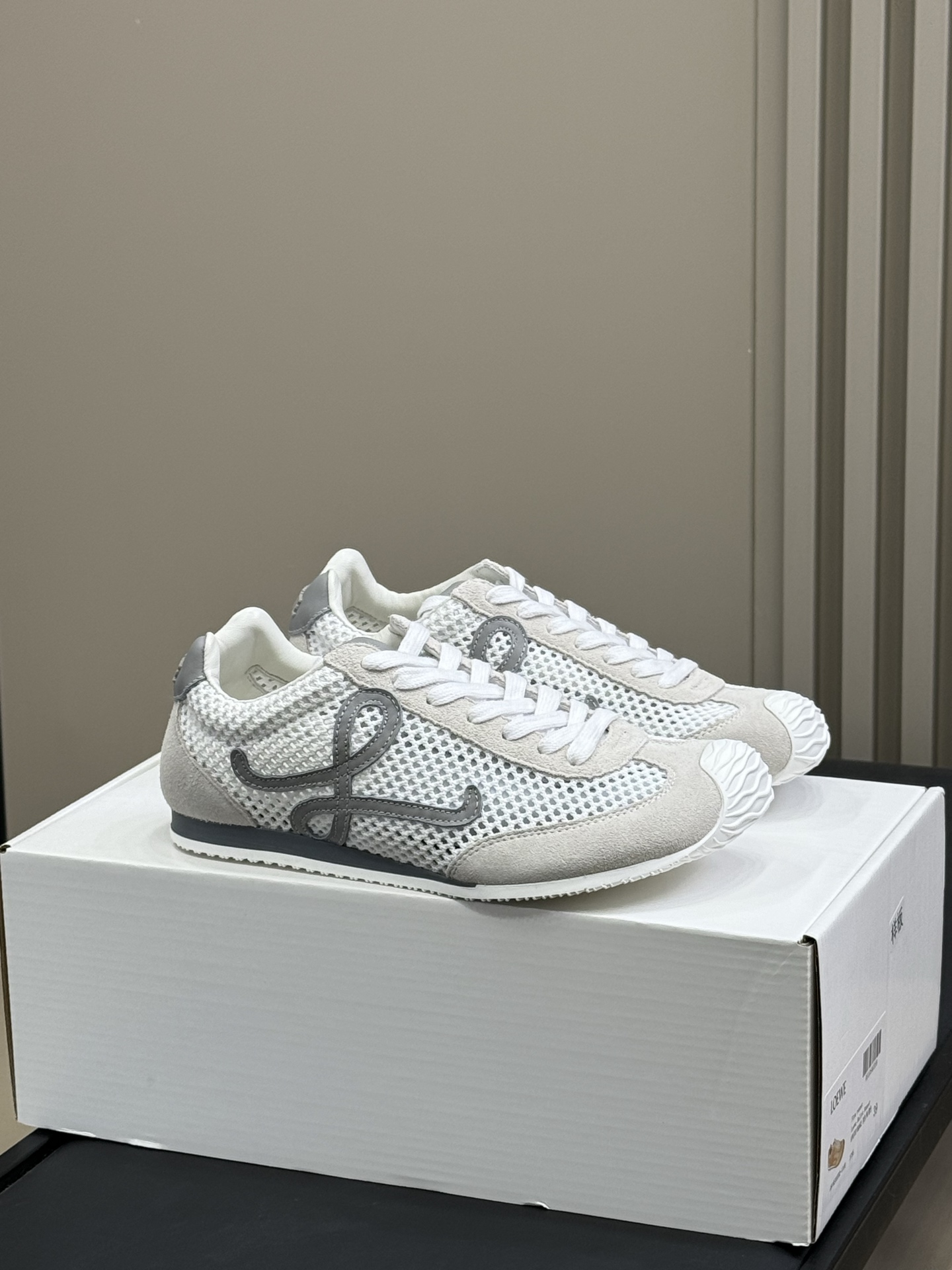 NO:265806,loewe classic sneakers 25 years of mesh version Summer is awesome, heightened and breathable size 35-40, casual shoes/sports shoes, loewe, sneakers19860909loewe 经典款运动鞋 25年网面版 夏日绝绝子啊,增高洋气透气 size 35-40,休闲鞋/运动鞋,loewe,sneakers,Women's Shoes