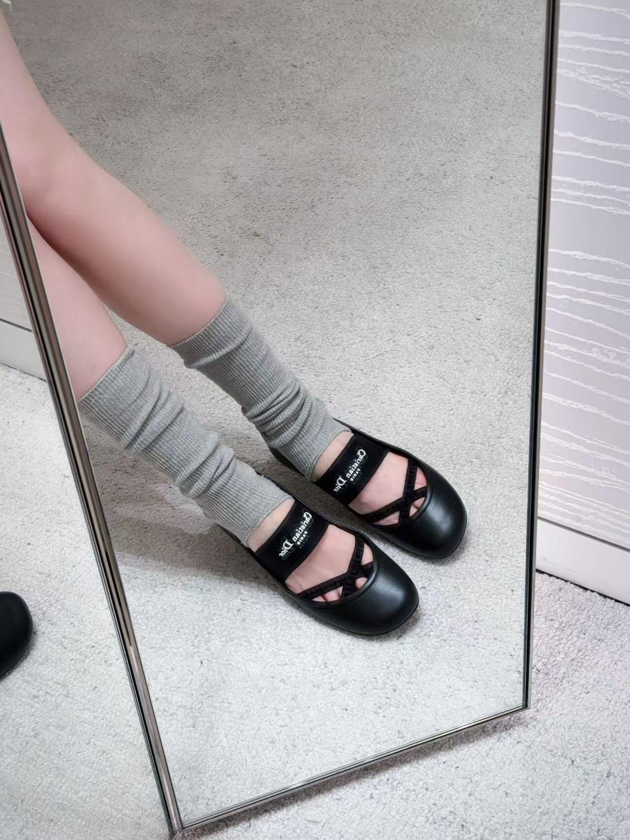 NO:411673,Demonstration 2 groups, ballet shoes19860909示范2组,芭蕾舞鞋,Women's Shoes