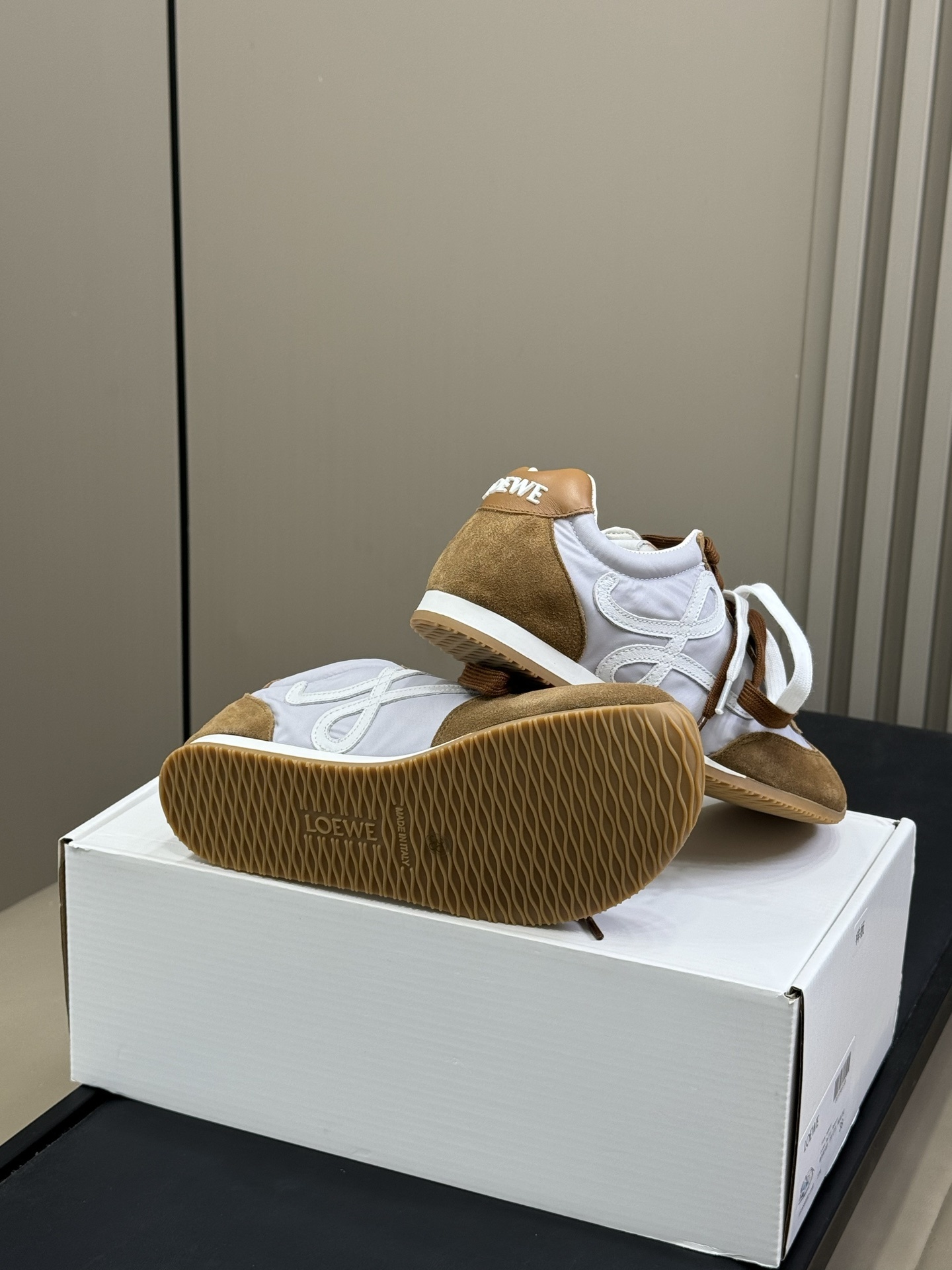 “New Loywell Ballet Runner Shoes in Hot Color for Fall, Size 35-40 with Two Shoelaces” - 图片 9