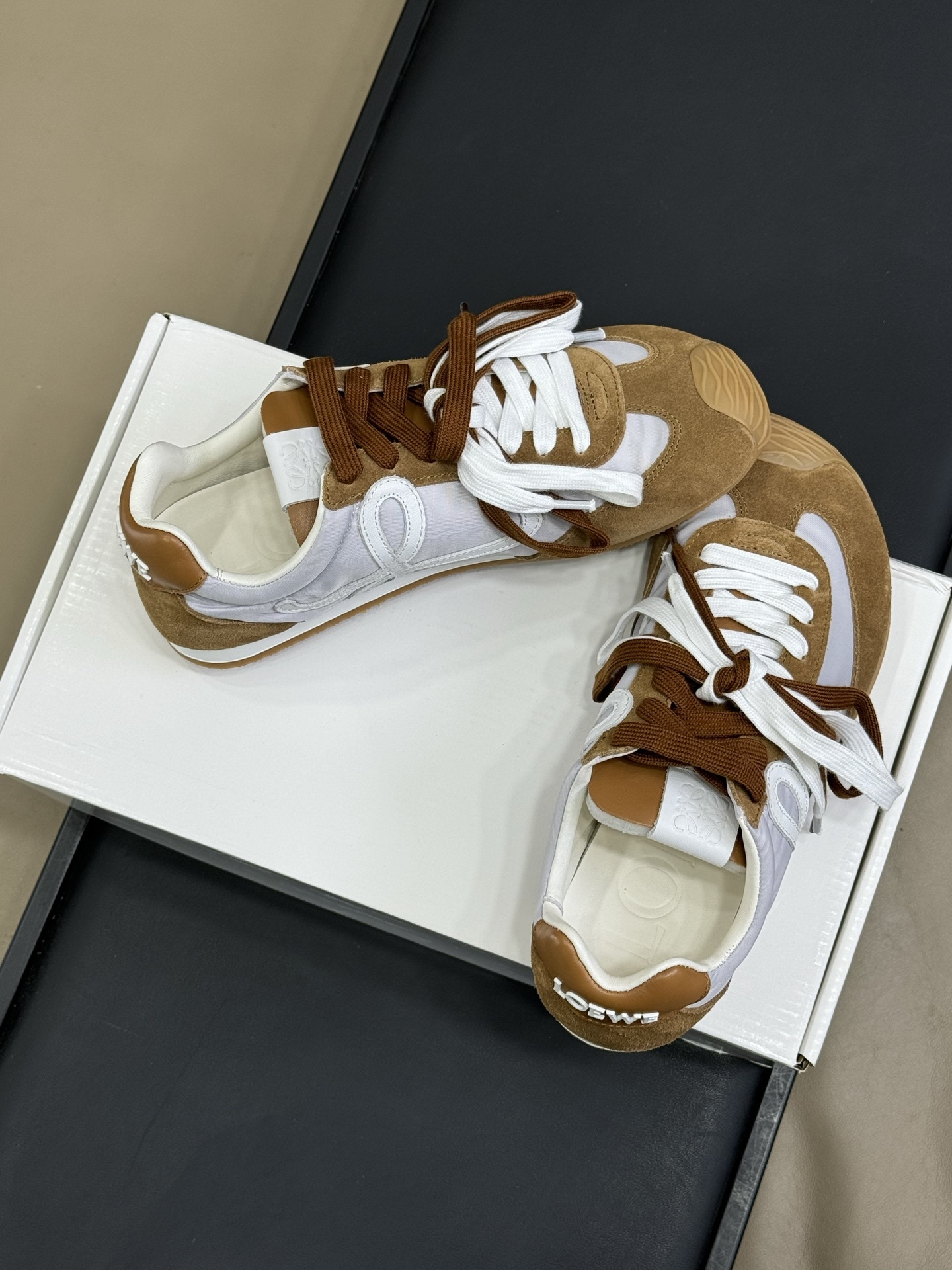 “New Loywell Ballet Runner Shoes in Hot Color for Fall, Size 35-40 with Two Shoelaces” - 图片 3