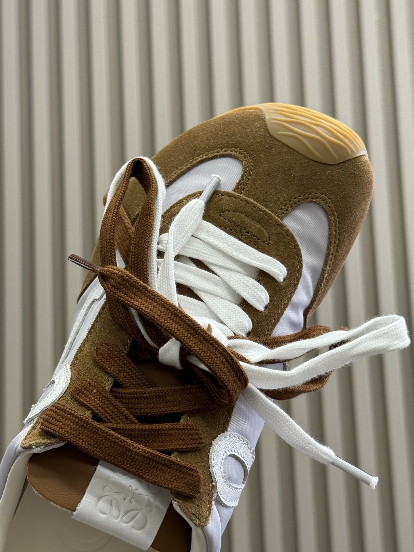 “New Loywell Ballet Runner Shoes in Hot Color for Fall, Size 35-40 with Two Shoelaces” - 图片 6