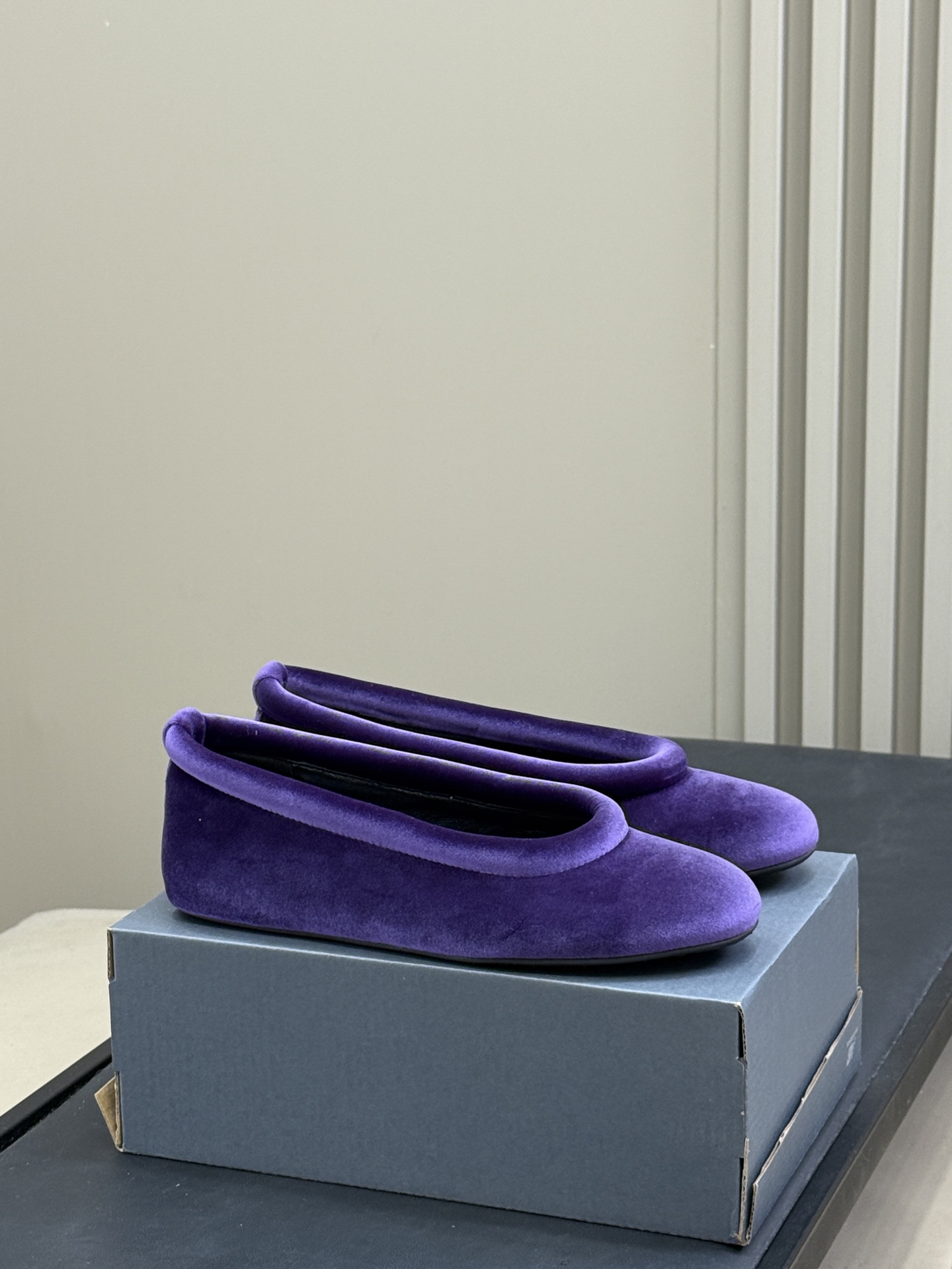 ALAiA｜敲响秋冬的第一双美鞋暖呼呼的别太可爱了吧 脚感太舒服啦换季新装备，新款芭蕾舞鞋啊迫不及待要把