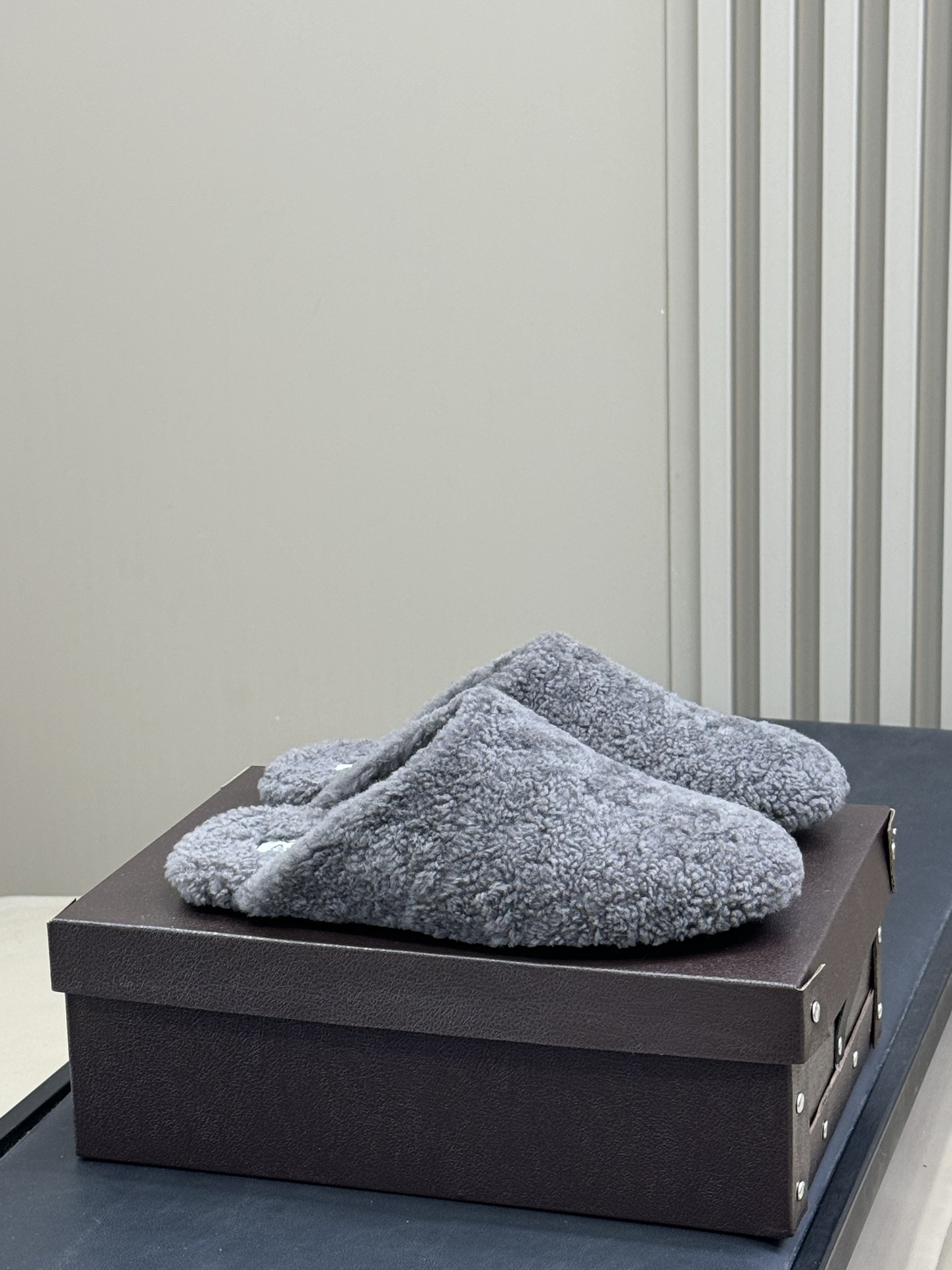 alaia fw25 new arrival～啊来雅25秋冬 羔羊毛玛丽珍新品柔软舒适，关键还这么好看🤩