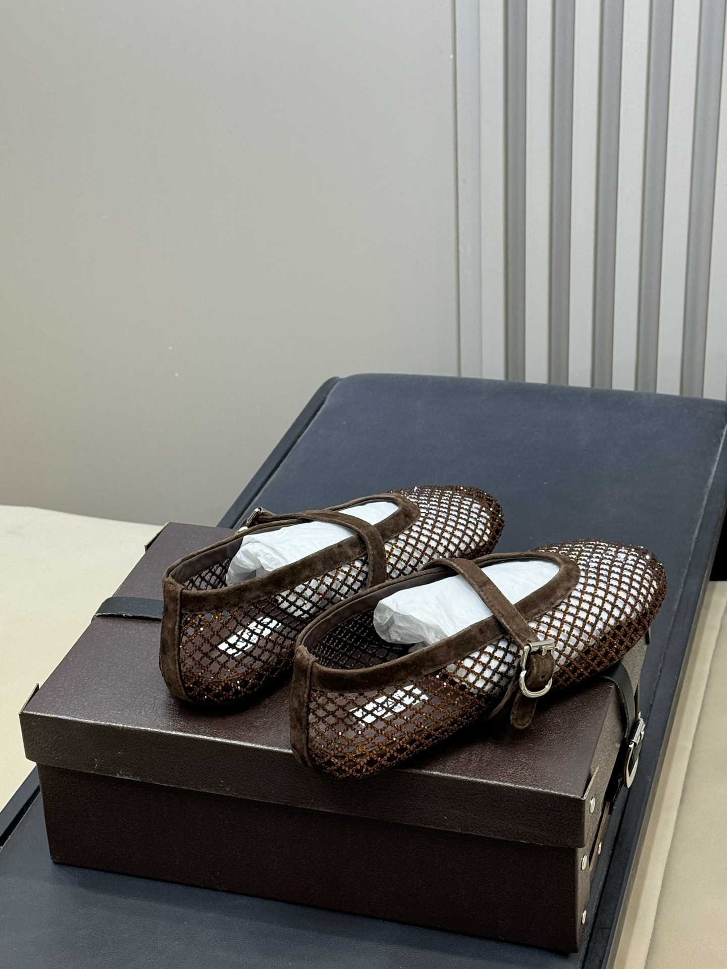 单鞋 拖鞋-40 alaia 26c new arrival～渔网系列爆🔥单品，时下流行审美。不过应该就