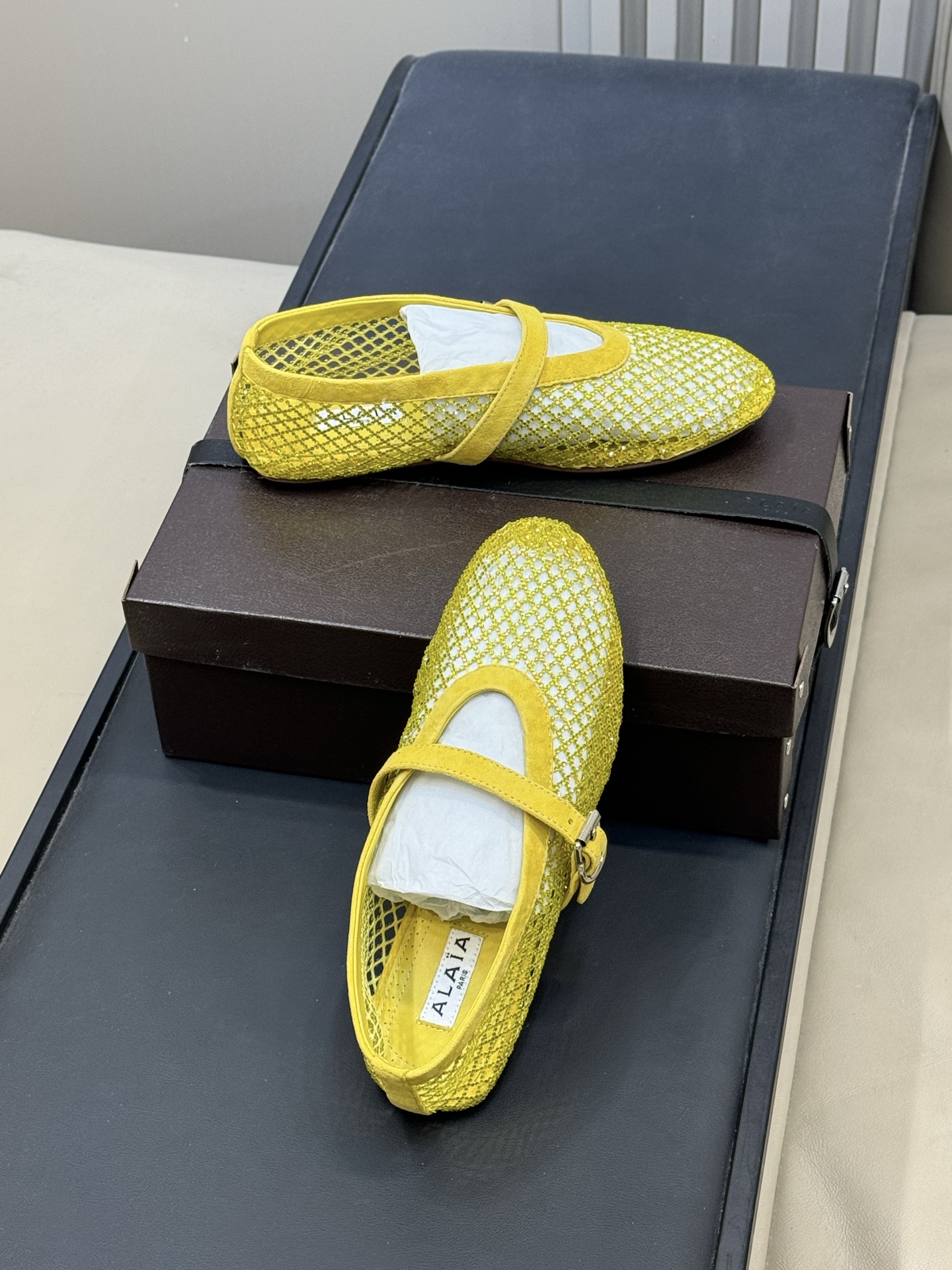 单鞋 拖鞋-40 alaia 26c new arrival～渔网系列爆🔥单品，时下流行审美。不过应该就