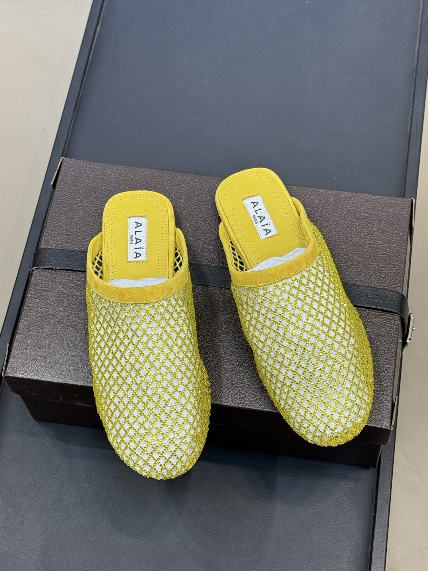 单鞋 拖鞋-40 alaia 26c new arrival～渔网系列爆🔥单品，时下流行审美。不过应该就