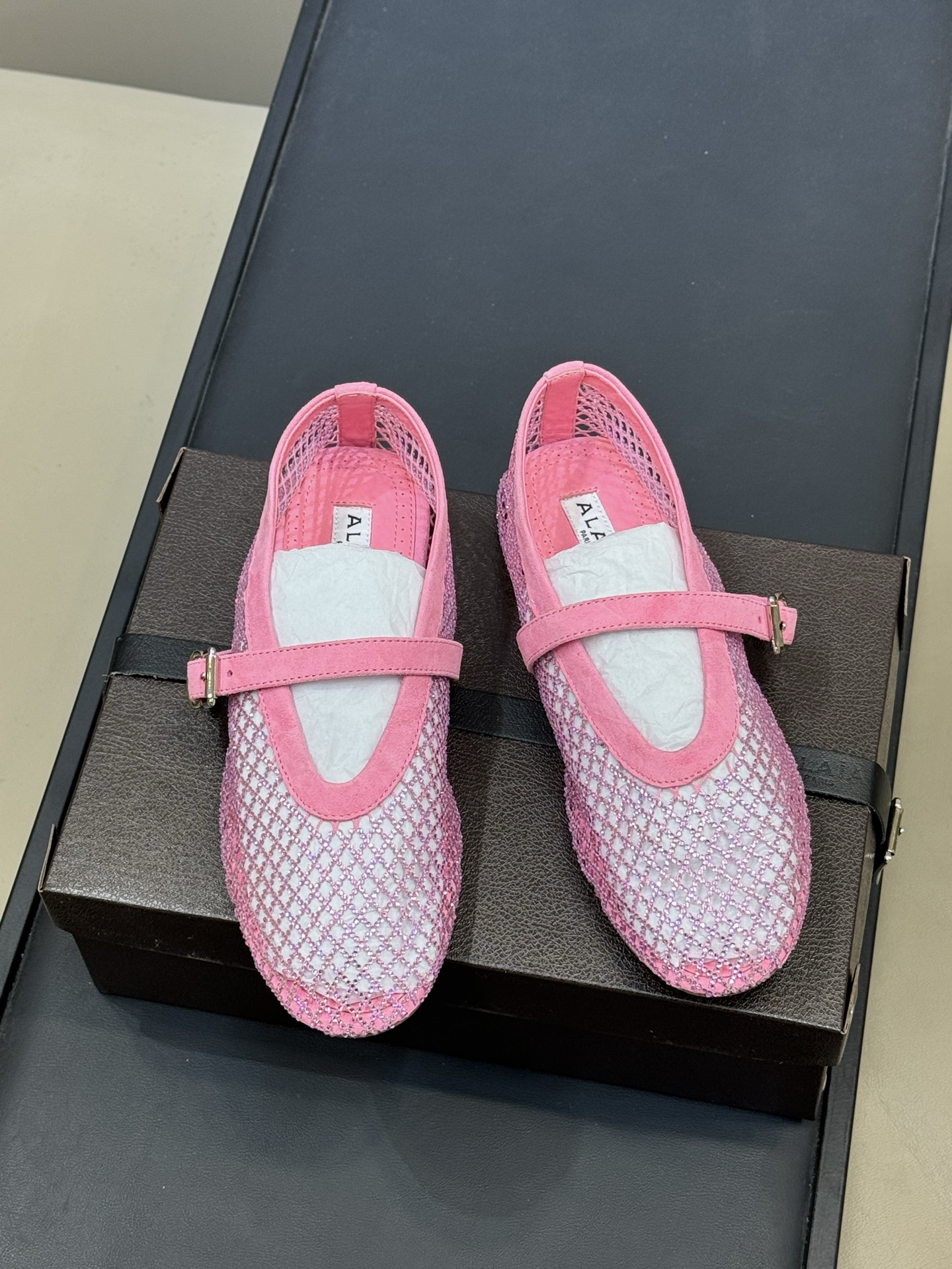 单鞋 拖鞋-40 alaia 26c new arrival～渔网系列爆🔥单品，时下流行审美。不过应该就