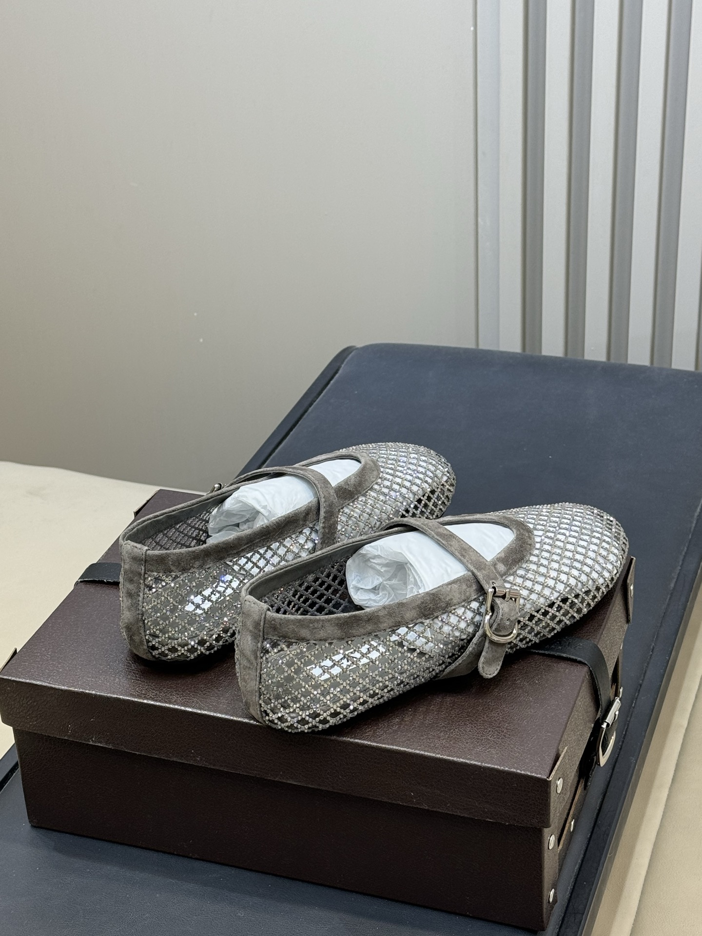 单鞋 拖鞋-40 alaia 26c new arrival～渔网系列爆🔥单品，时下流行审美。不过应该就