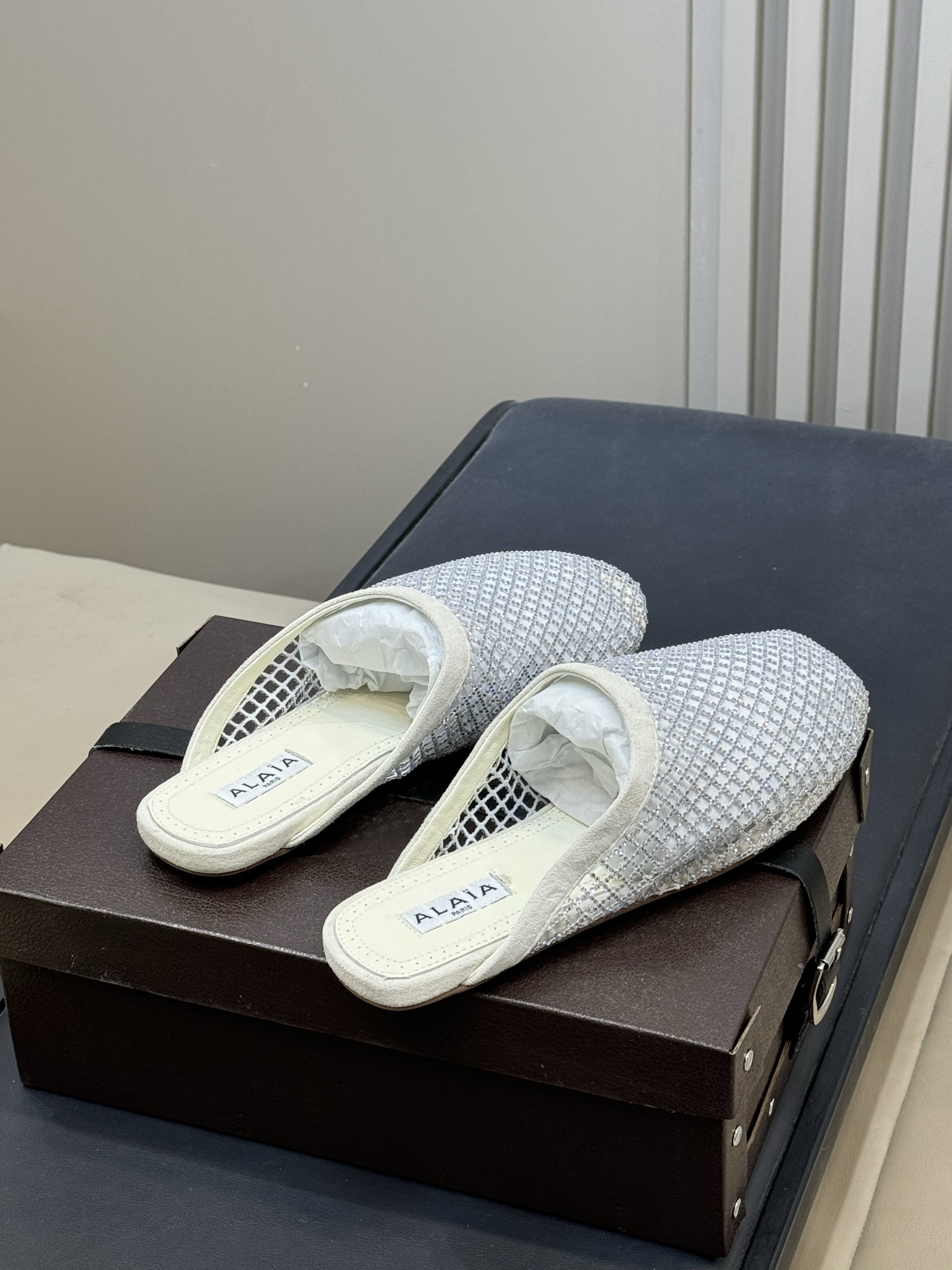 单鞋 拖鞋-40 alaia 26c new arrival～渔网系列爆🔥单品，时下流行审美。不过应该就