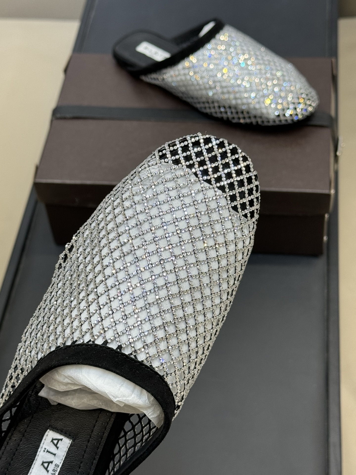 单鞋 拖鞋-40 alaia 26c new arrival～渔网系列爆🔥单品，时下流行审美。不过应该就