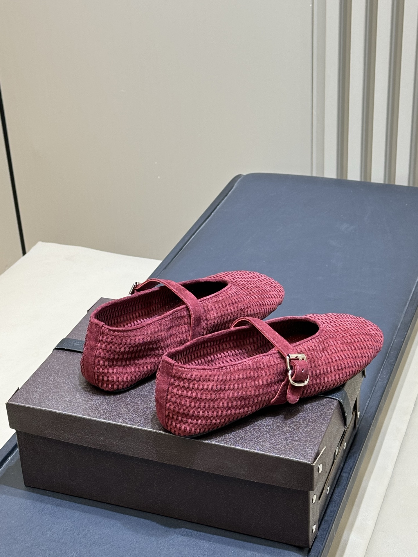 alaia 编织芭蕾舞鞋新品整只鞋面 纯手工编织的，比较耗时！复古时髦，春夏度假⛱️很谙哦size 35