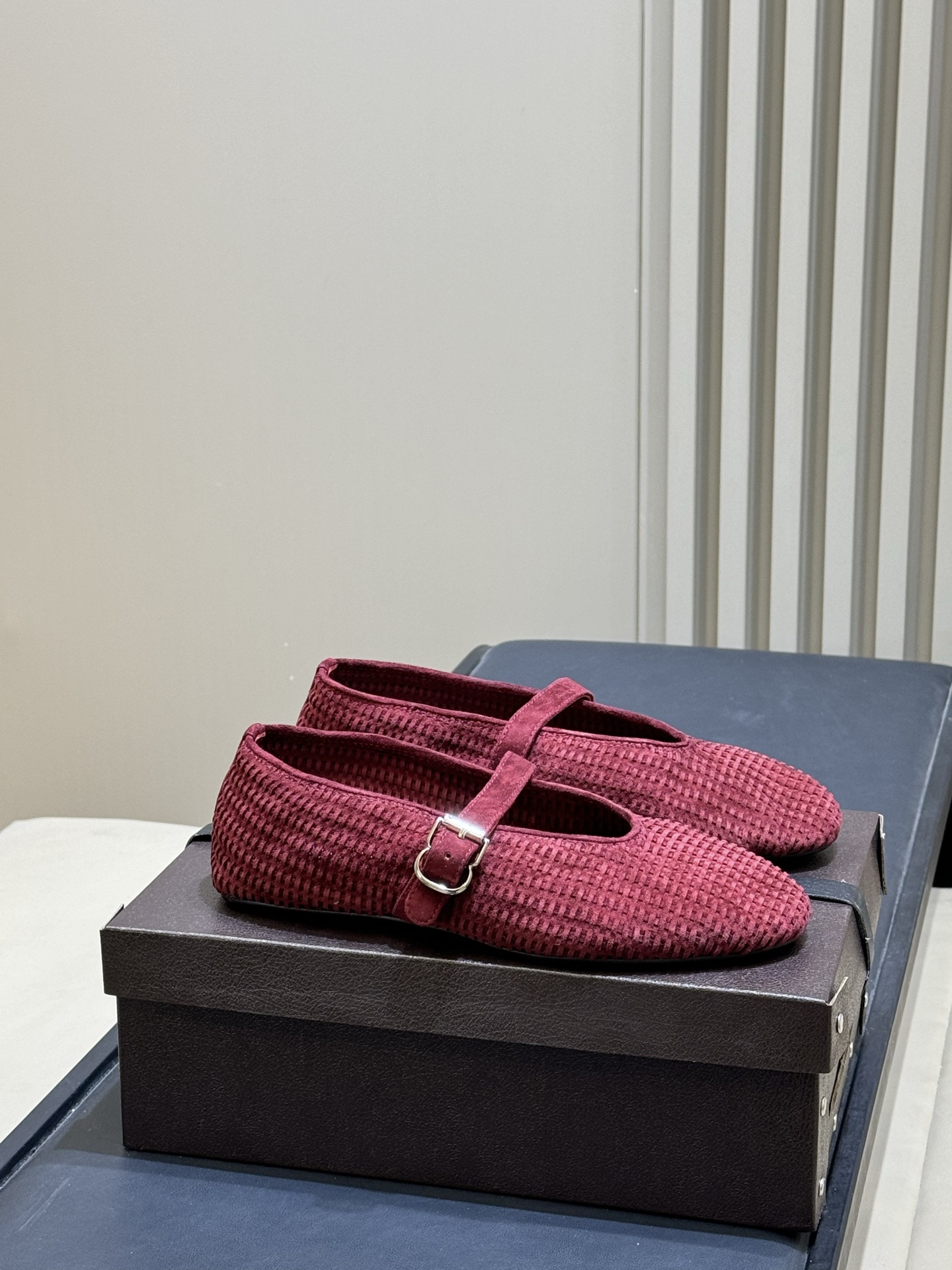 alaia 编织芭蕾舞鞋新品整只鞋面 纯手工编织的，比较耗时！复古时髦，春夏度假⛱️很谙哦size 35