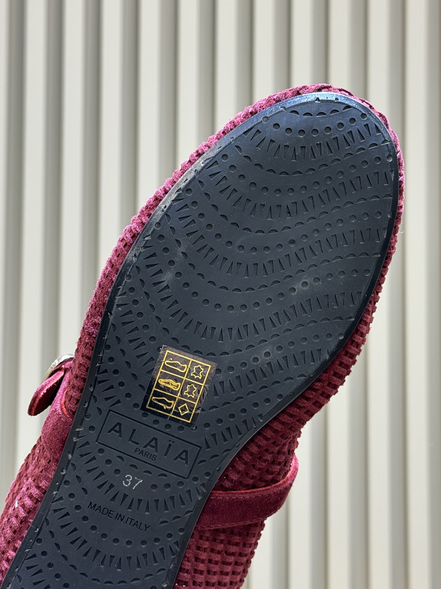 alaia 编织芭蕾舞鞋新品整只鞋面 纯手工编织的，比较耗时！复古时髦，春夏度假⛱️很谙哦size 35