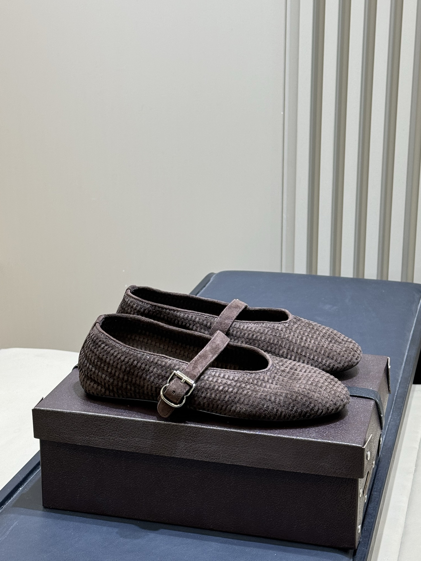 alaia 编织芭蕾舞鞋新品整只鞋面 纯手工编织的，比较耗时！复古时髦，春夏度假⛱️很谙哦size 35