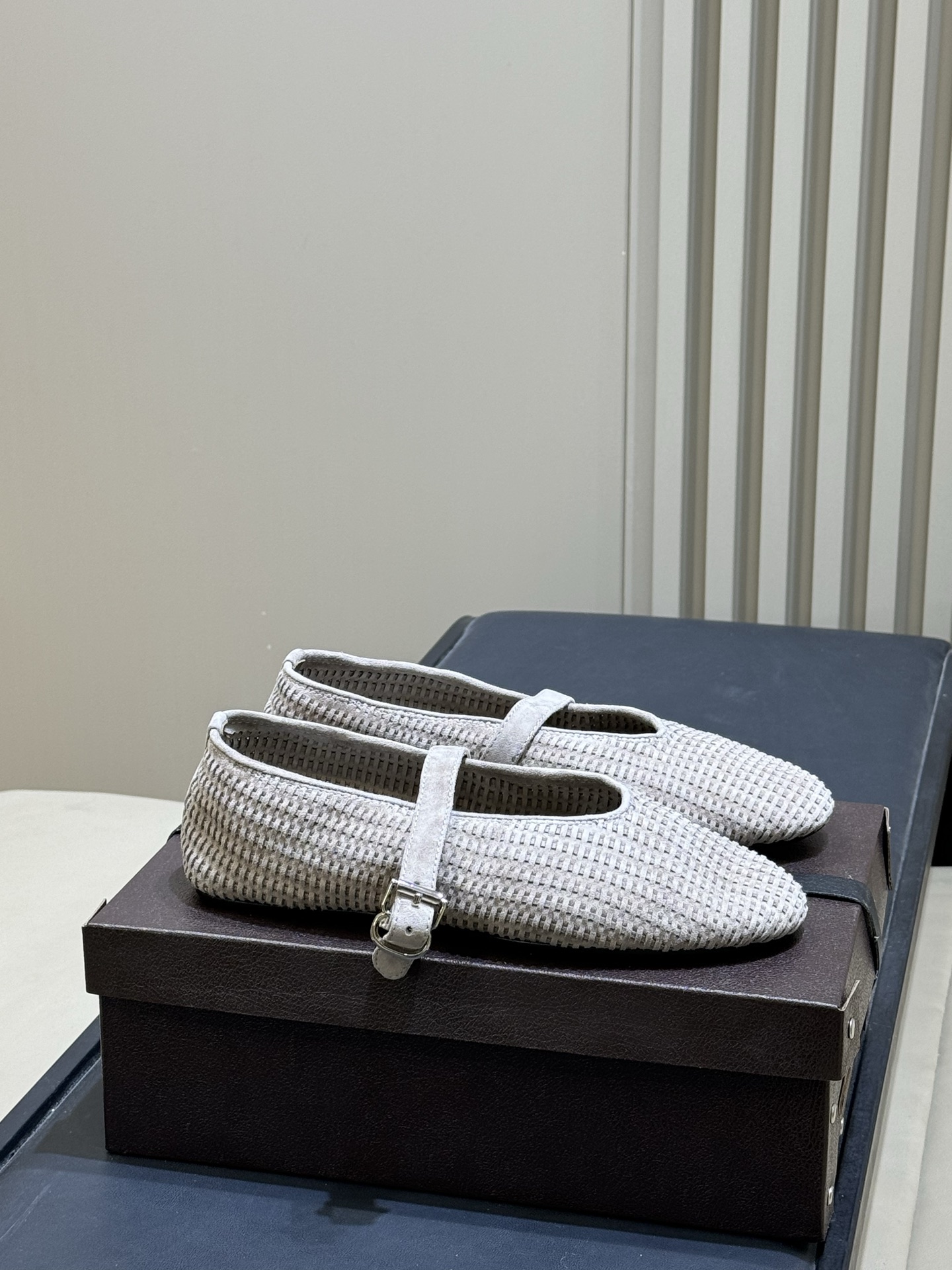 alaia 编织芭蕾舞鞋新品整只鞋面 纯手工编织的，比较耗时！复古时髦，春夏度假⛱️很谙哦size 35