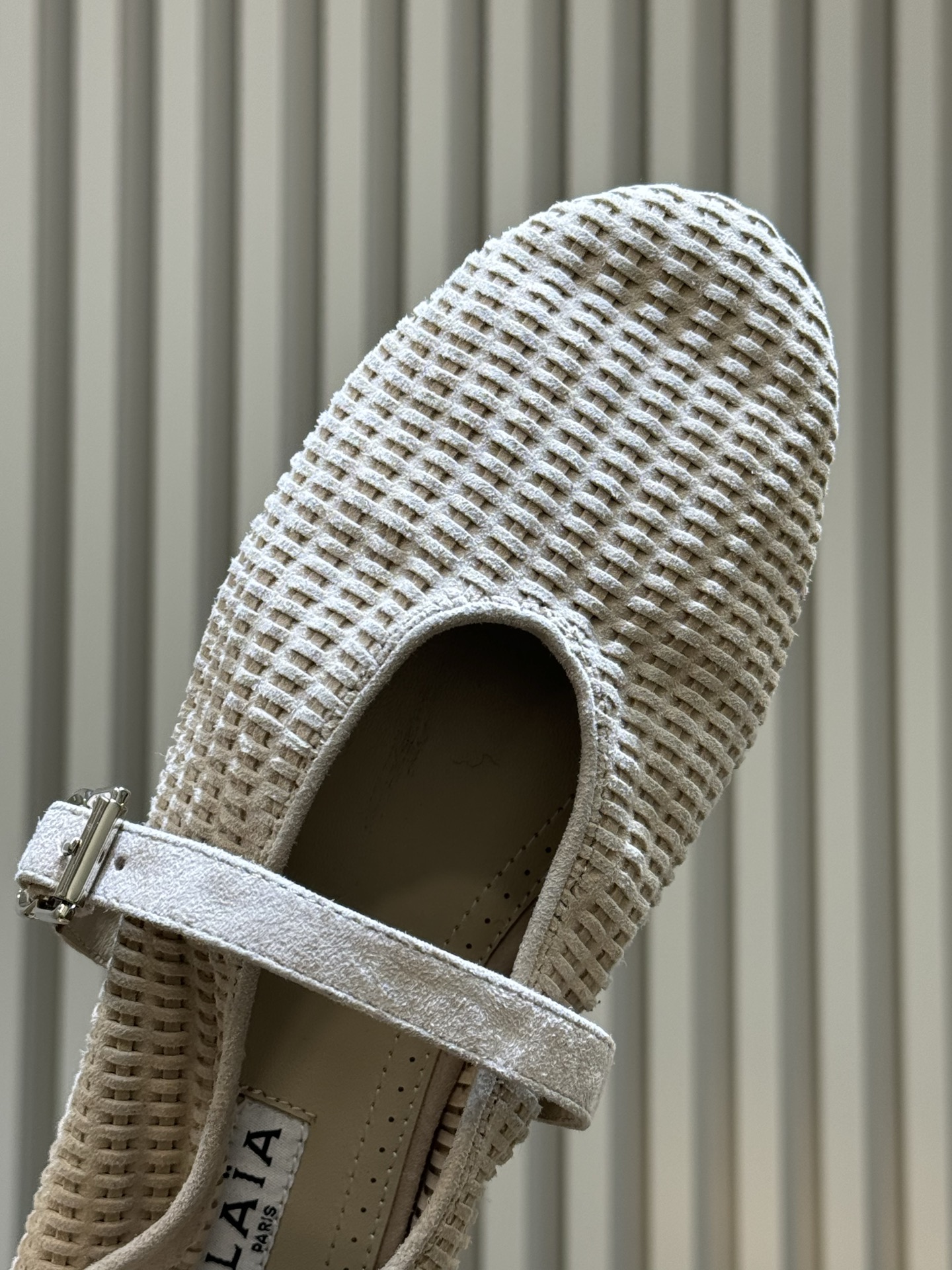 alaia 编织芭蕾舞鞋新品整只鞋面 纯手工编织的，比较耗时！复古时髦，春夏度假⛱️很谙哦size 35