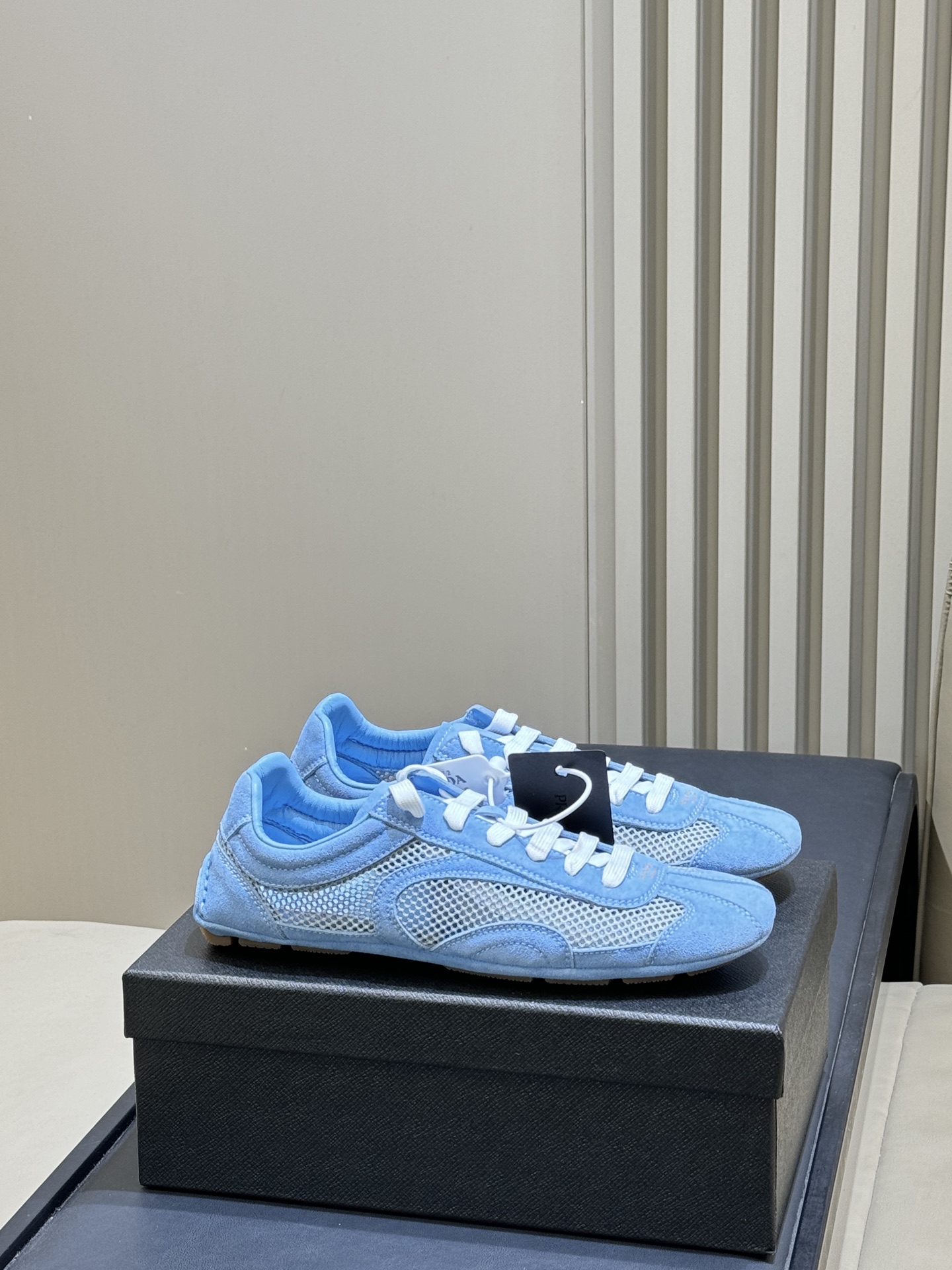 Кроссовки Prada