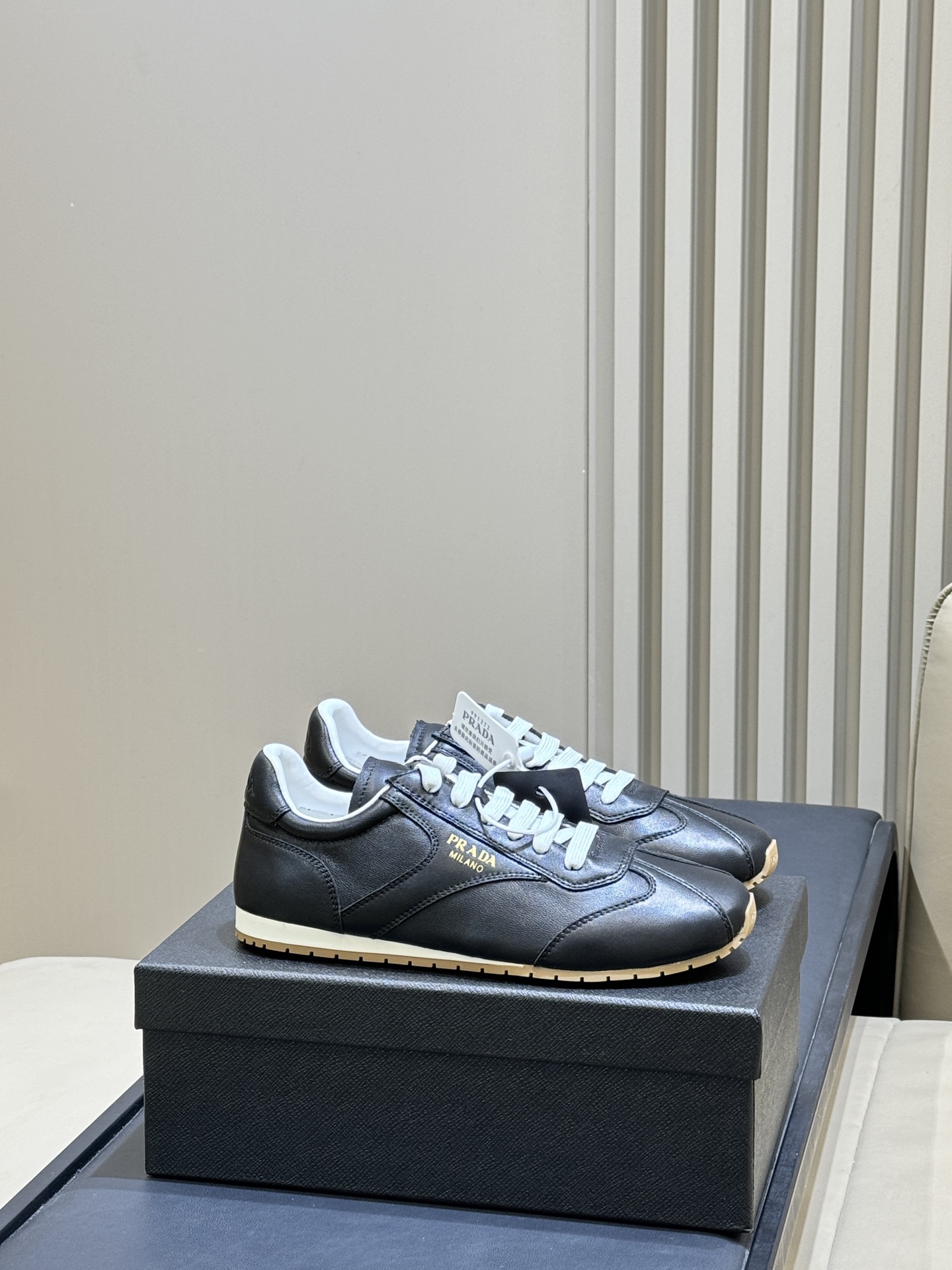 Кроссовки Prada