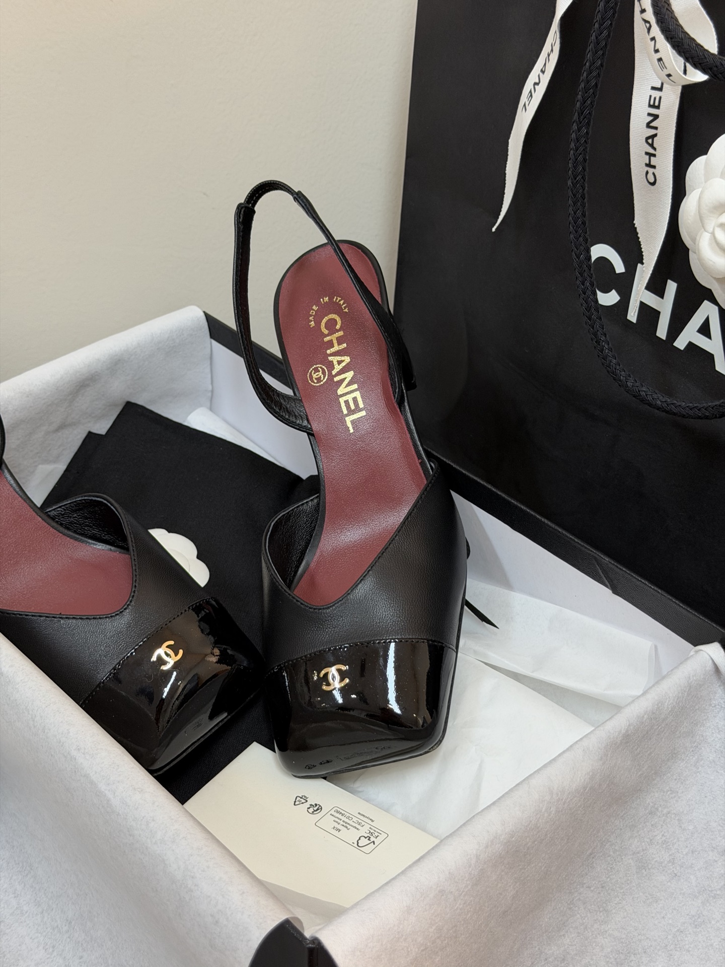 chan…l ss26 new arrival～小香26春夏方头slingback新品小粗跟搭配宽宽的小