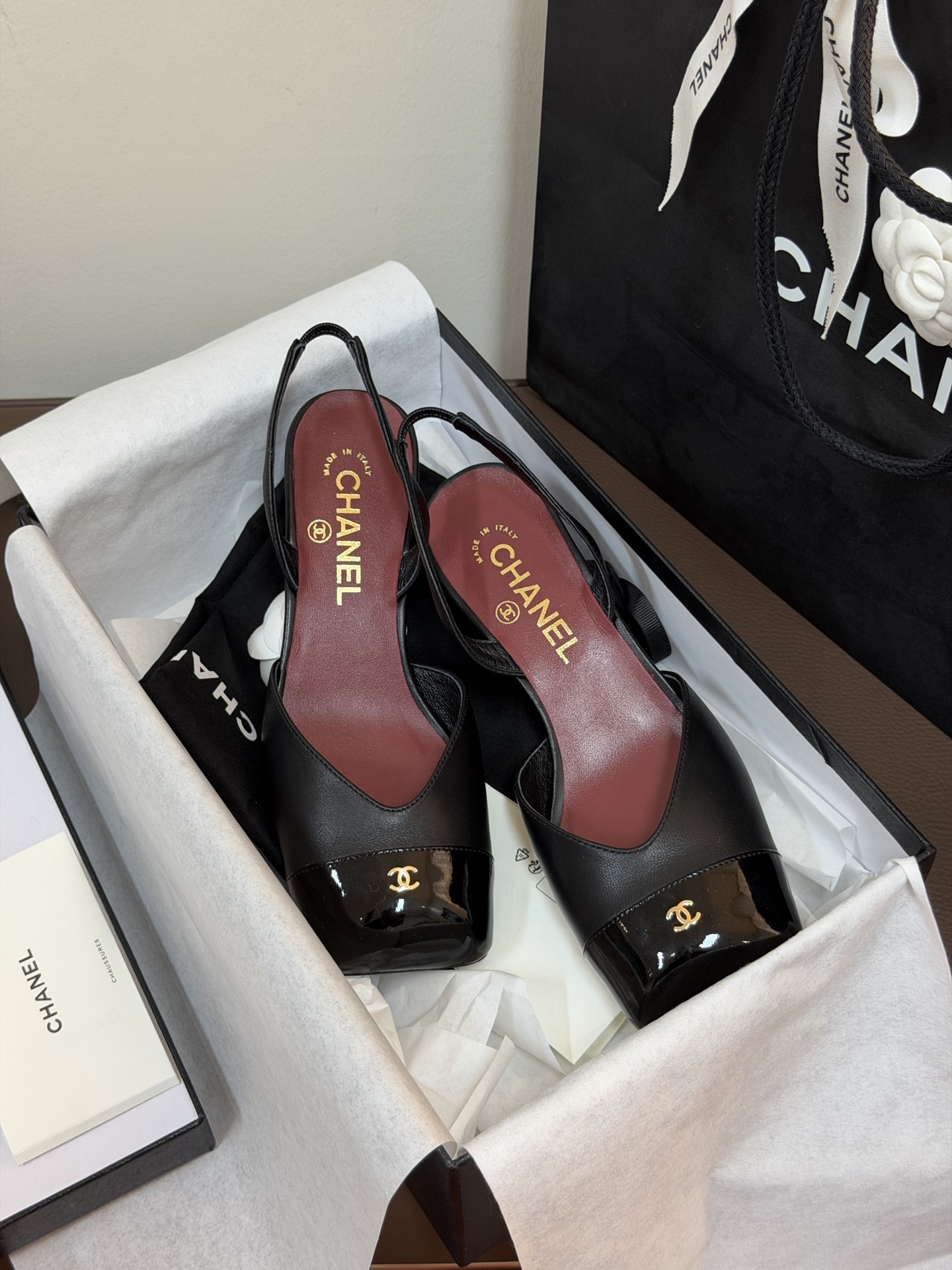 chan…l ss26 new arrival～小香26春夏方头slingback新品小粗跟搭配宽宽的小