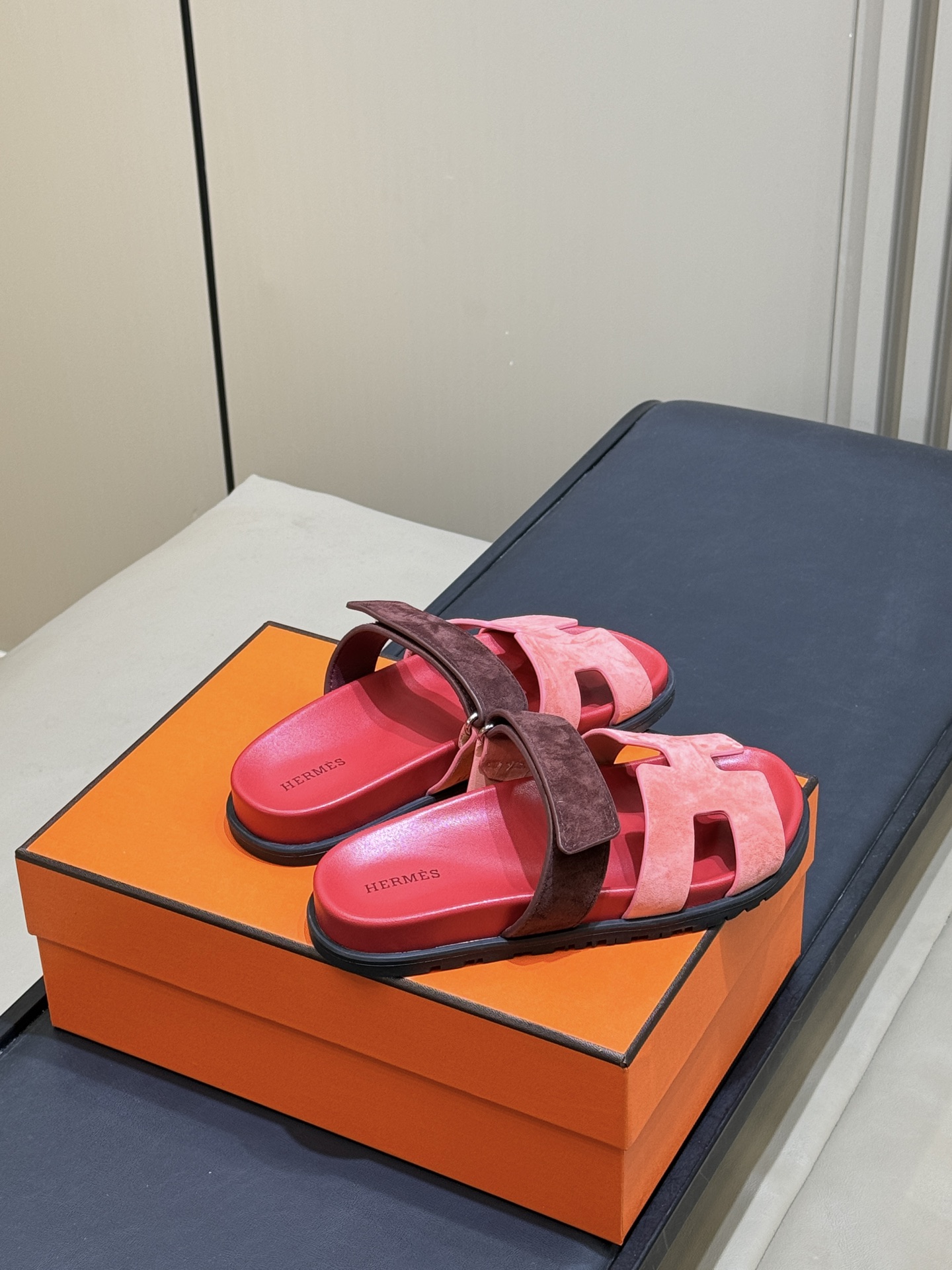 Шлёпанцы Hermès