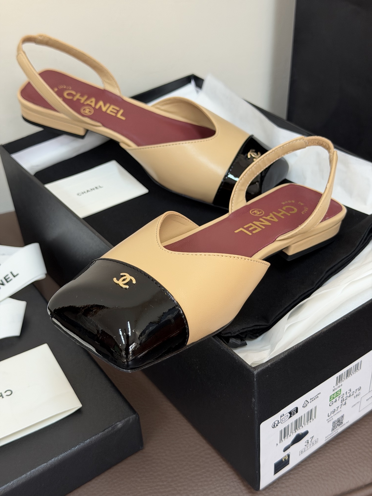 Chanel ss26 new arrival～小香26春夏方头平底玛丽珍新款这个系列真的很出圈，大胆的