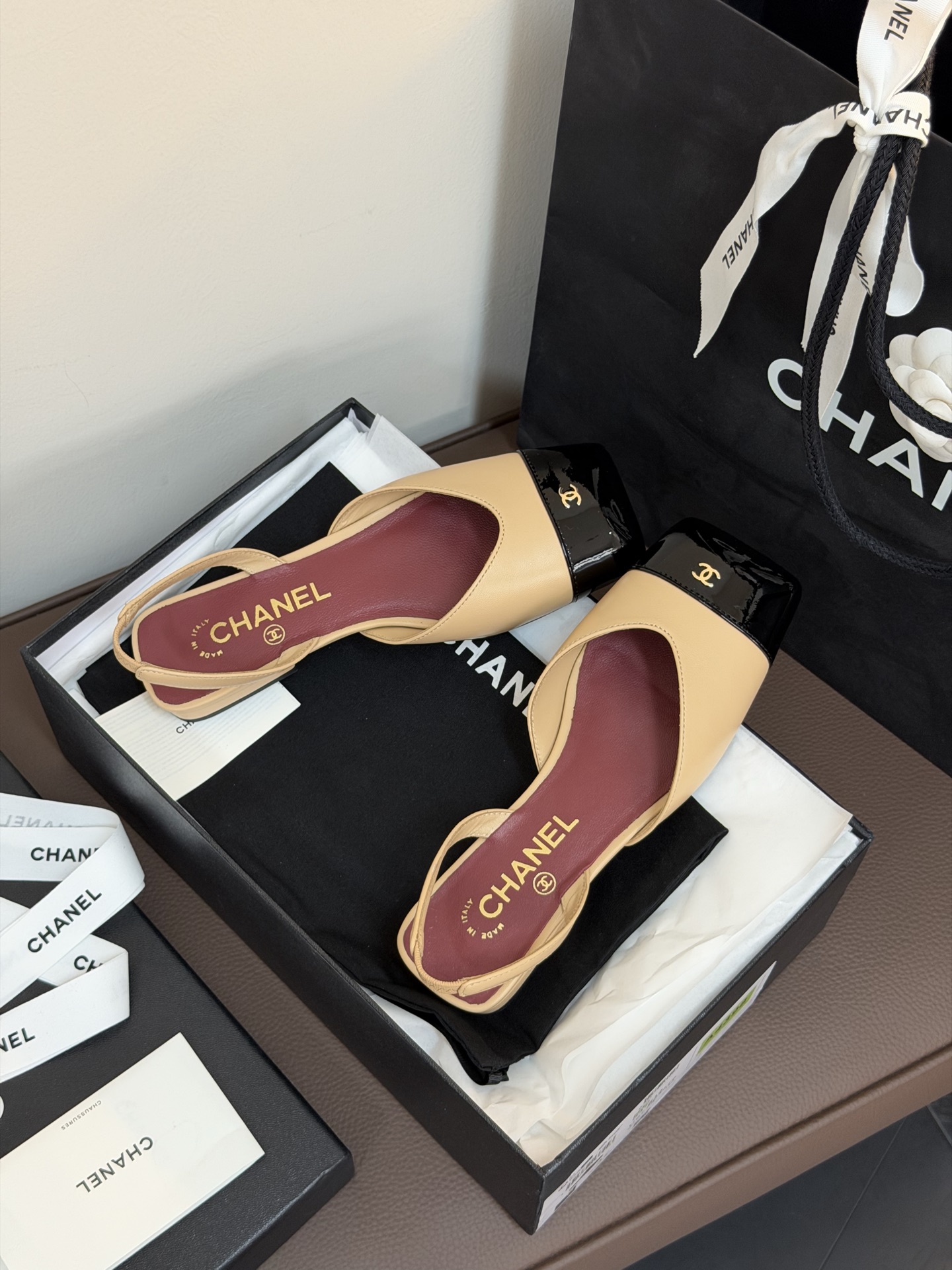 Chanel ss26 new arrival～小香26春夏方头平底玛丽珍新款这个系列真的很出圈，大胆的