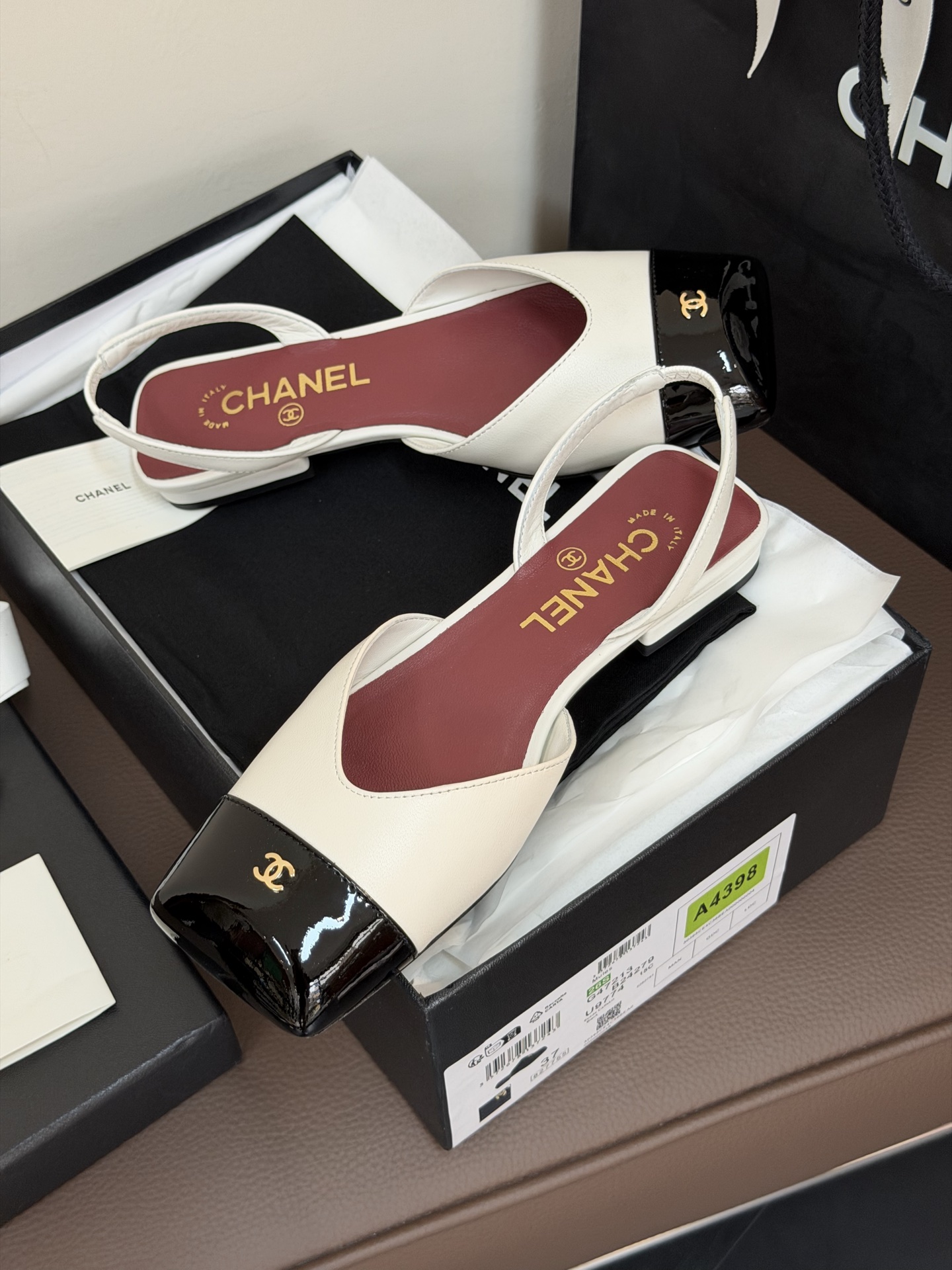 Chanel ss26 new arrival～小香26春夏方头平底玛丽珍新款这个系列真的很出圈，大胆的
