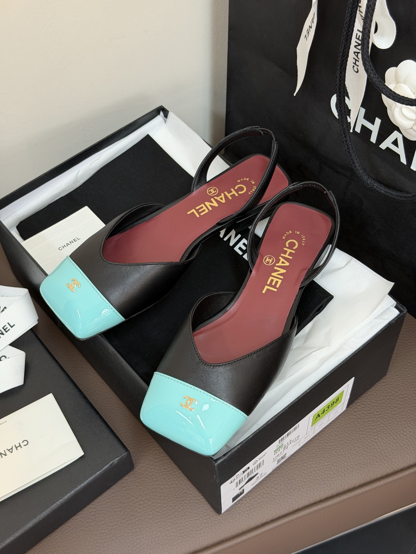 Chanel ss26 new arrival～小香26春夏方头平底玛丽珍新款这个系列真的很出圈，大胆的