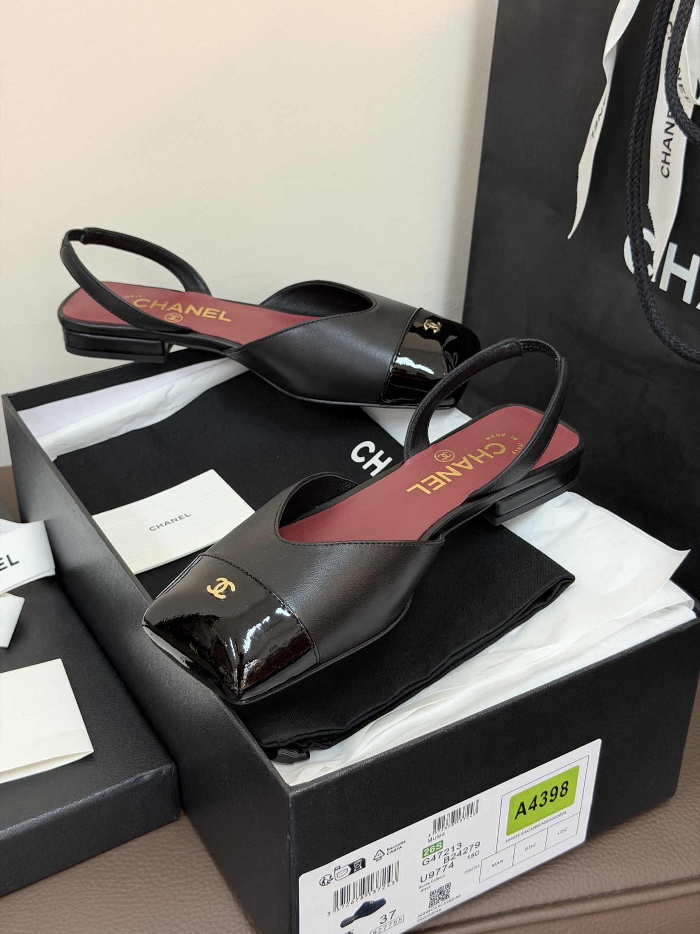 Chanel ss26 new arrival～小香26春夏方头平底玛丽珍新款这个系列真的很出圈，大胆的