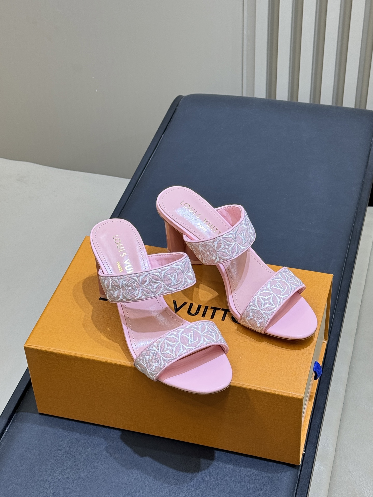 Босоножки Louis Vuitton