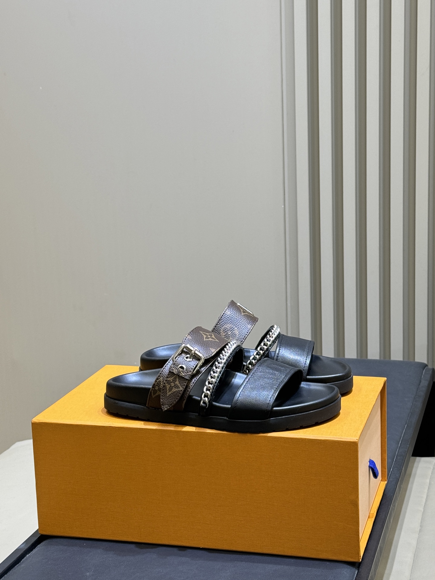 루이비통 신발 80023 Louis Vuitton Shoes