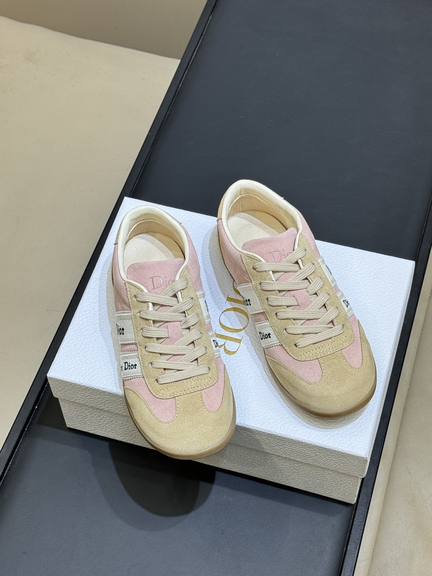 Кроссовки Dior B23 розово-бежевые