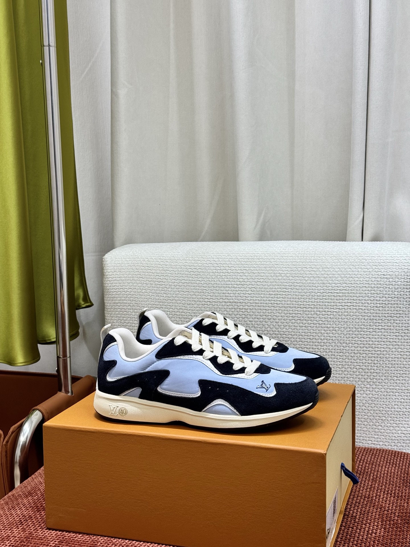 Кроссовки Louis Vuitton Drop 300