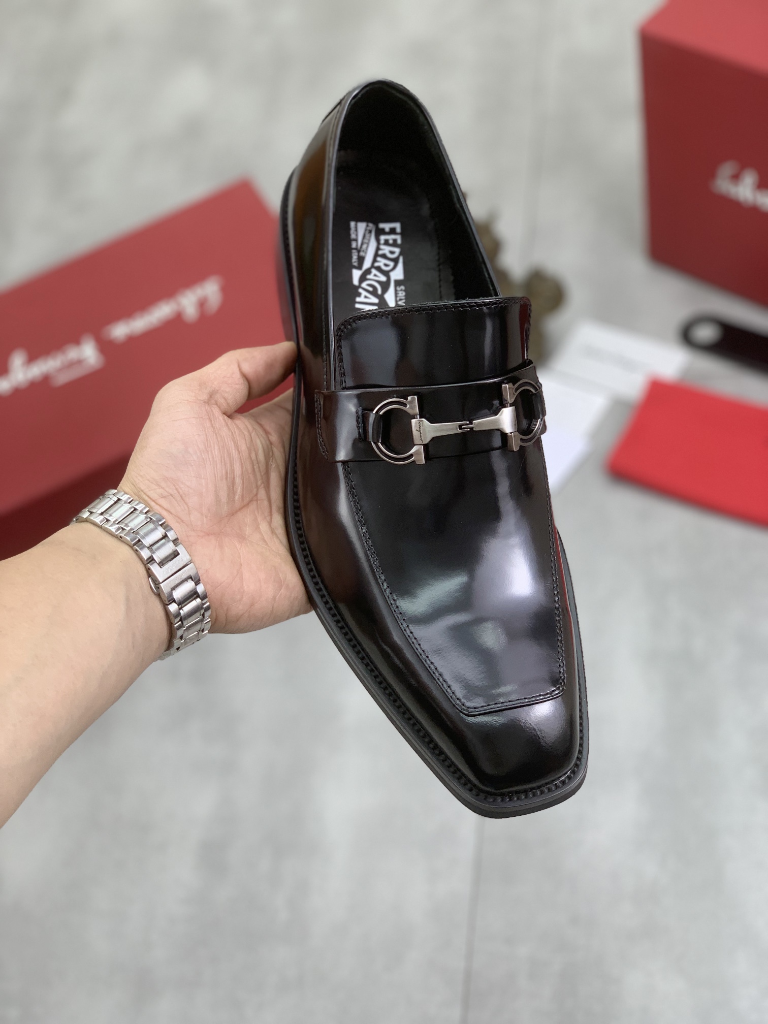 [Precio real] Piel de vaca teñida al agua 🆘[Salvatore Ferragamo] ¡Los últimos zapatos casuales de cuero de negocios pa…