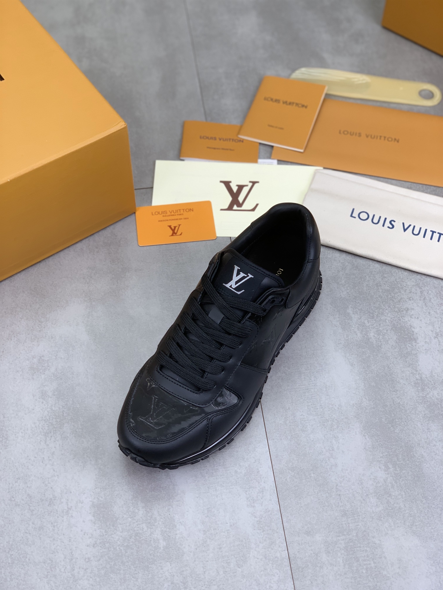 Louis Vuitton Men's Black Leather Run Away Sneakers Size 38-44 5 i1718815073 3755 0