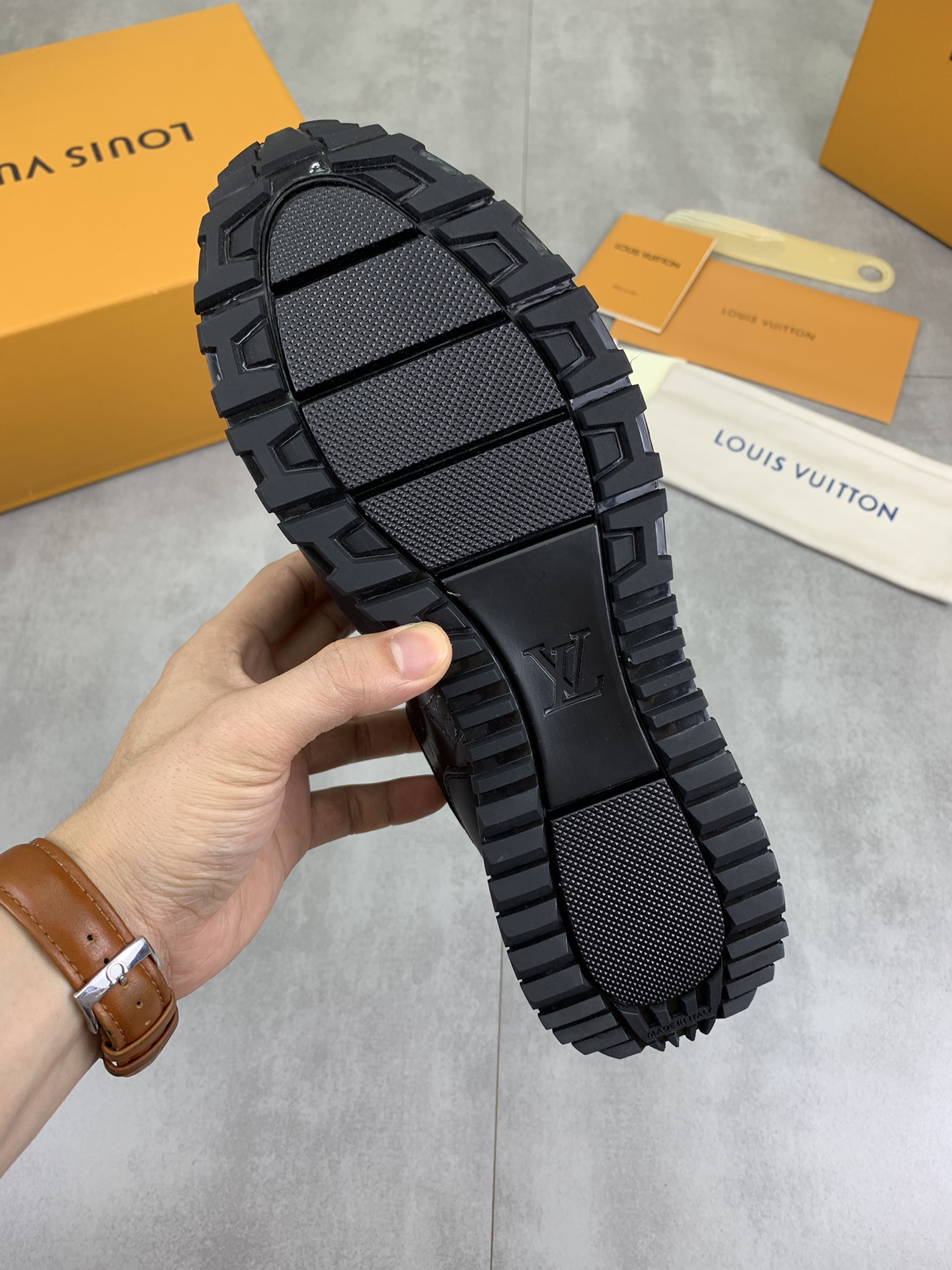 Louis Vuitton Men's Black Leather Run Away Sneakers Size 38-44 9 i1718815073 9008 0