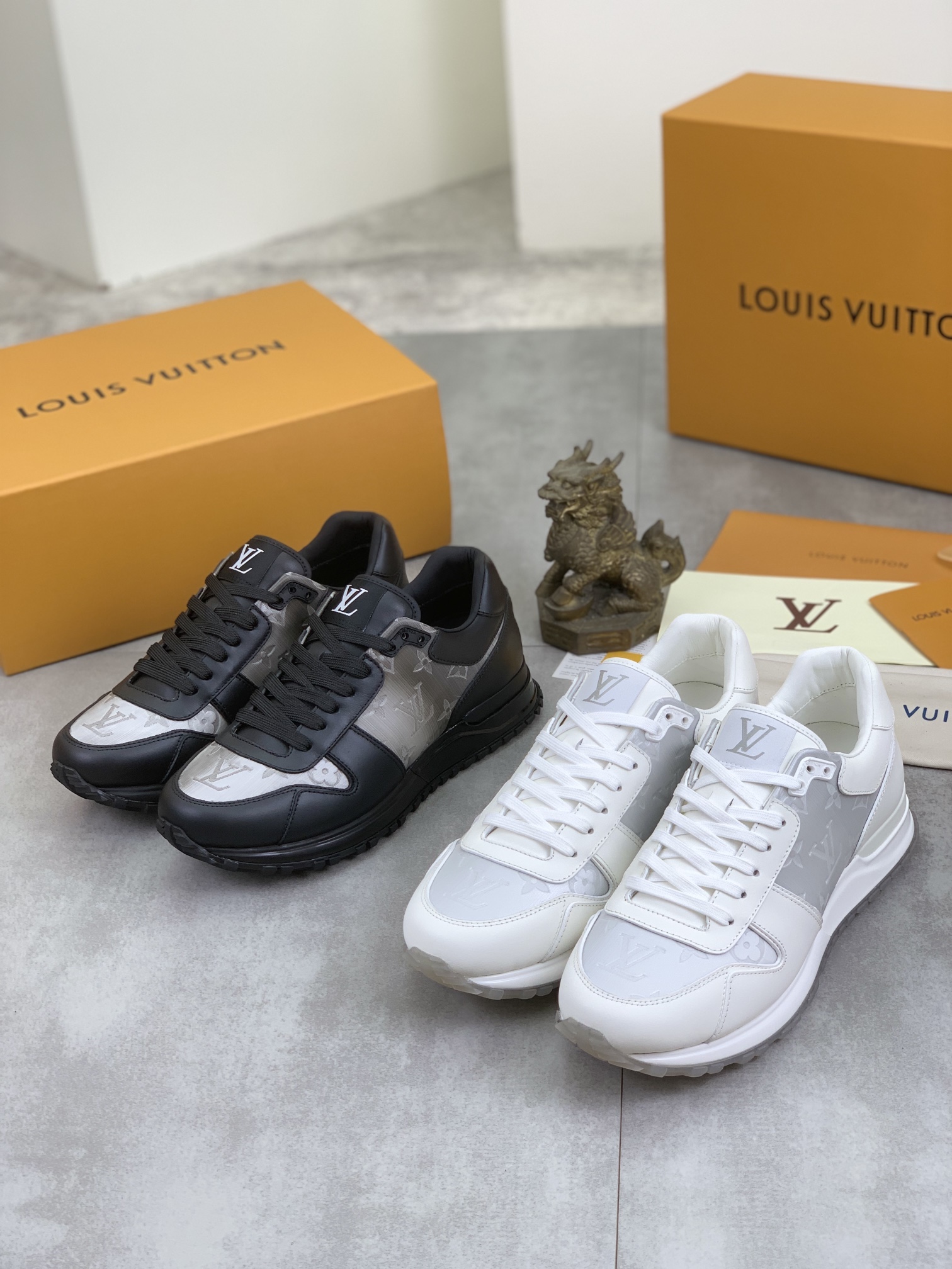 Louis Vuitton Men's Black Leather Run Away Sneakers Monogram Size 38-44 11 i1719847666 4035 0