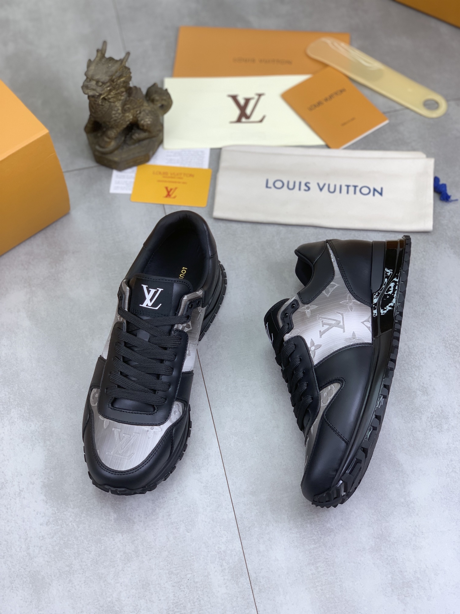 Louis Vuitton Men's Black Leather Run Away Sneakers Monogram Size 38-44 6 i1719847666 422 0