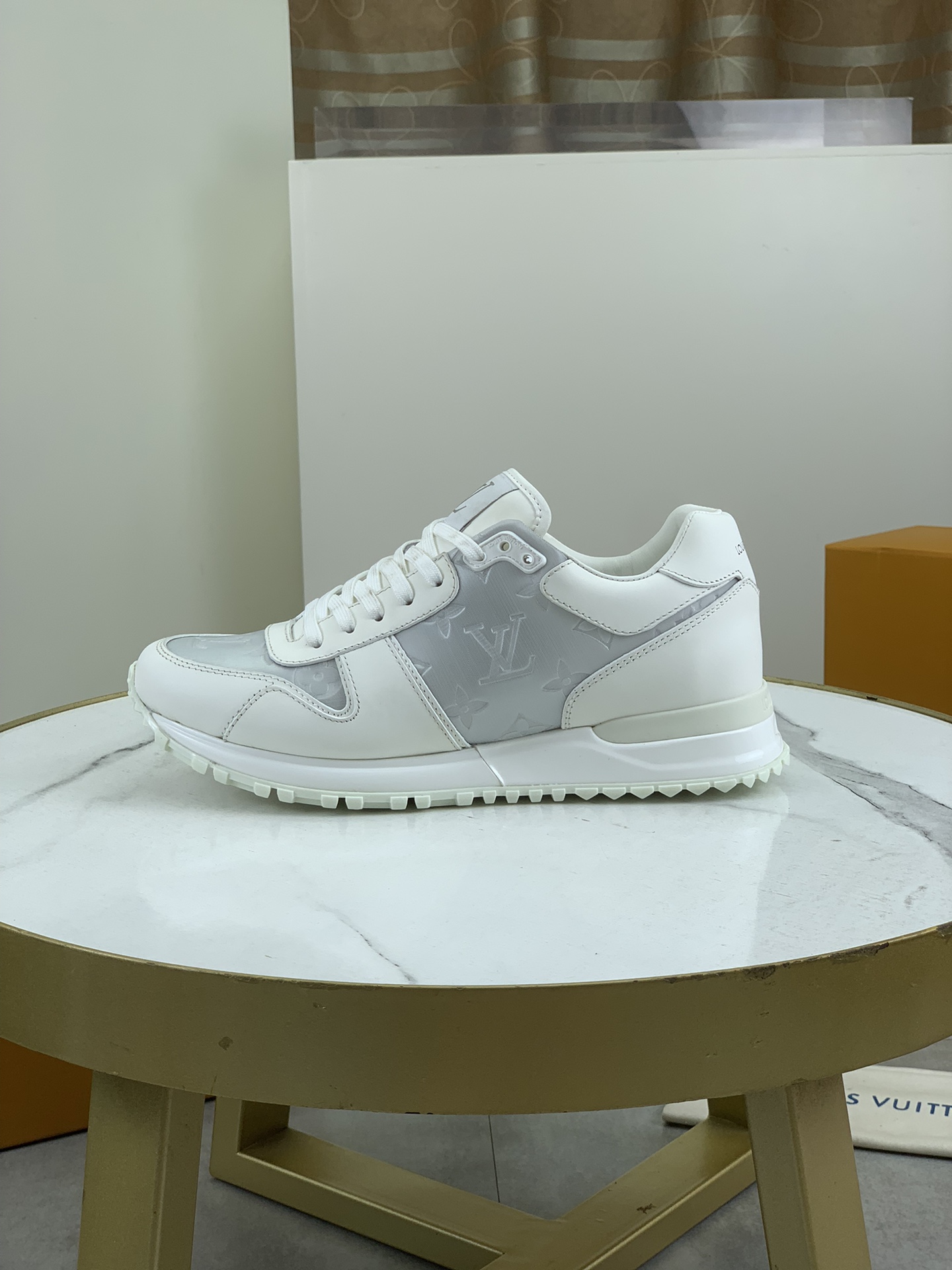 Louis Vuitton Men's White Leather Run Away Sneakers Size EU 38-44 2 i1719847724 5218 0