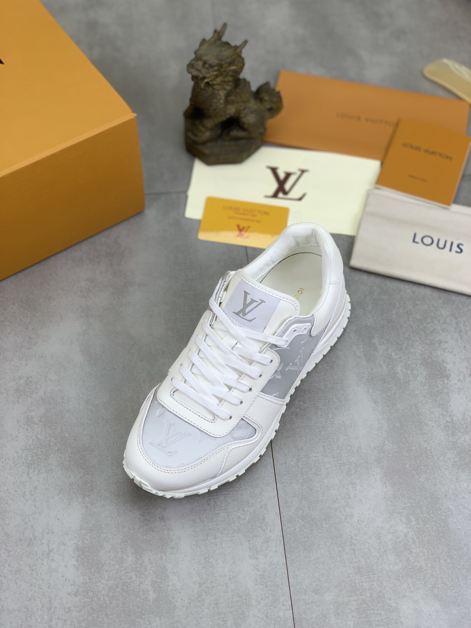 Louis Vuitton Men's White Leather Run Away Sneakers Size EU 38-44 5 i1719847724 5444 0
