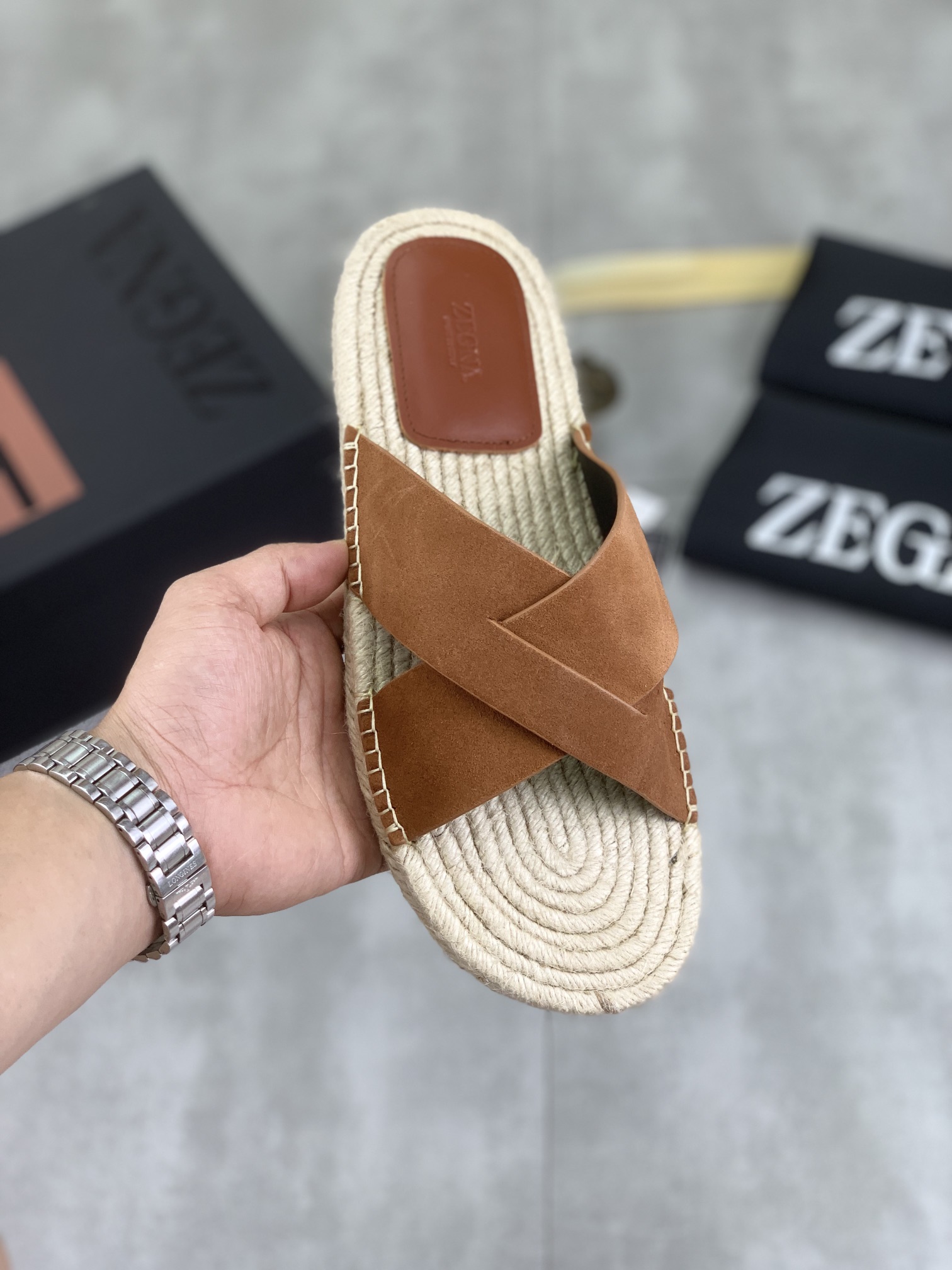 precio de fábrica P250 versión de gama alta. Ermenegildo Zegna zapatillas de cuero de los hombres mo