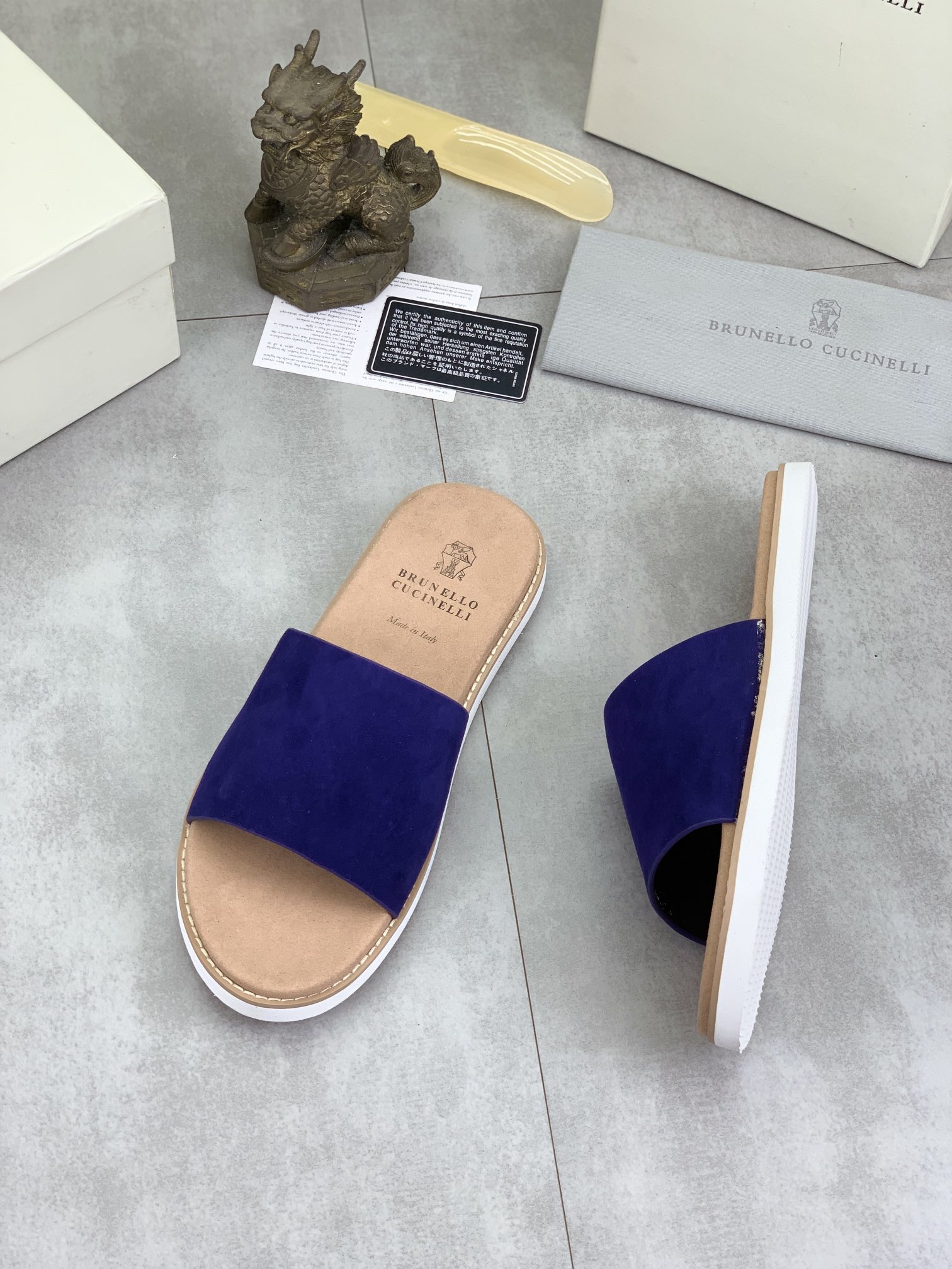 Precio de fábrica P130 Precio real Brunello Cucinelli BC New Suede Slippers, 24ss New Collection ¡Es
