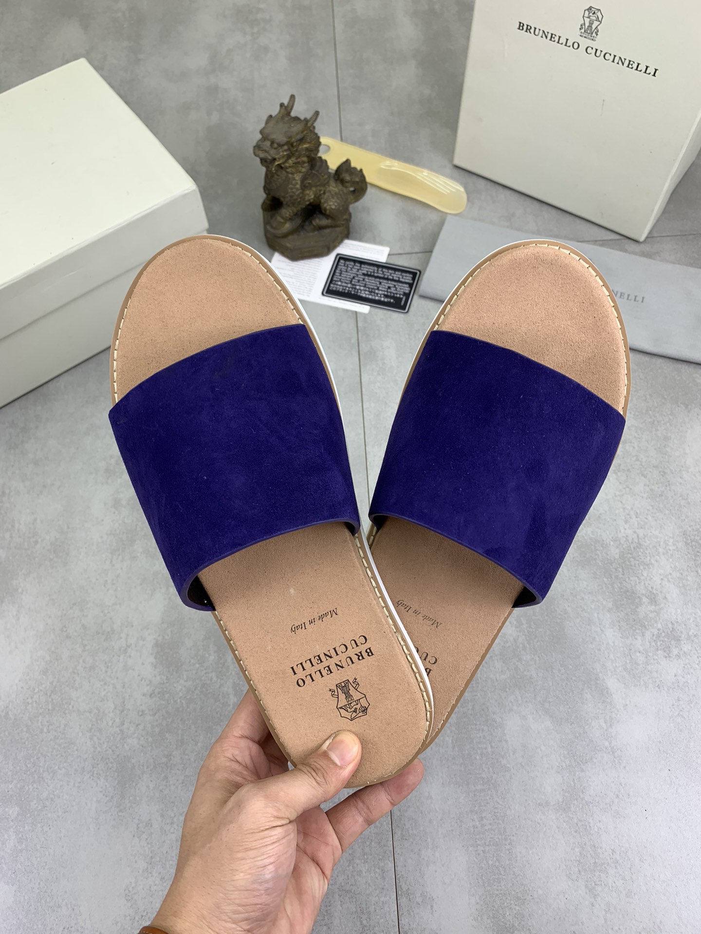 Precio de fábrica P130 Precio real Brunello Cucinelli BC New Suede Slippers, 24ss New Collection ¡Es