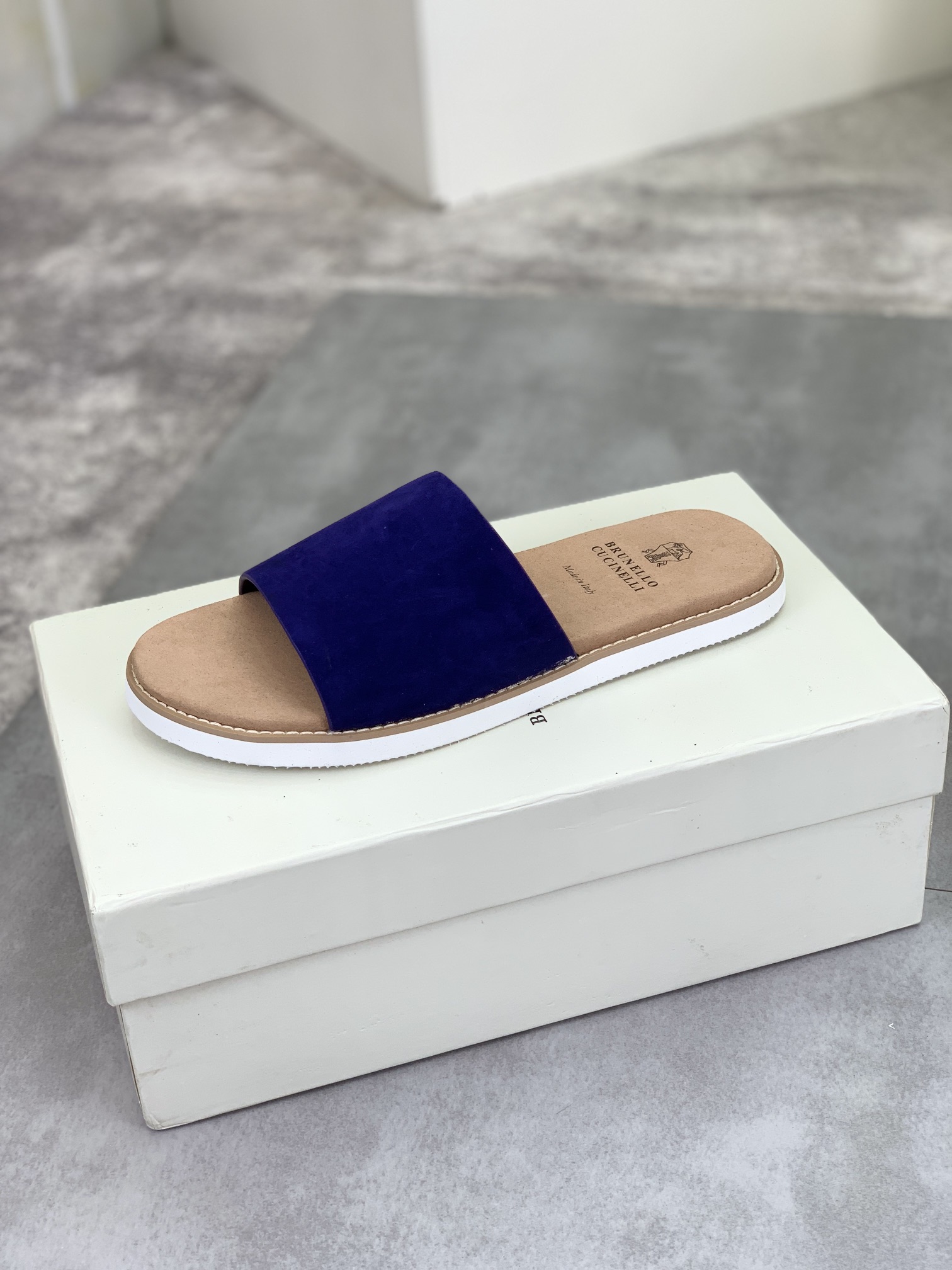 Precio de fábrica P130 Precio real Brunello Cucinelli BC New Suede Slippers, 24ss New Collection ¡Es