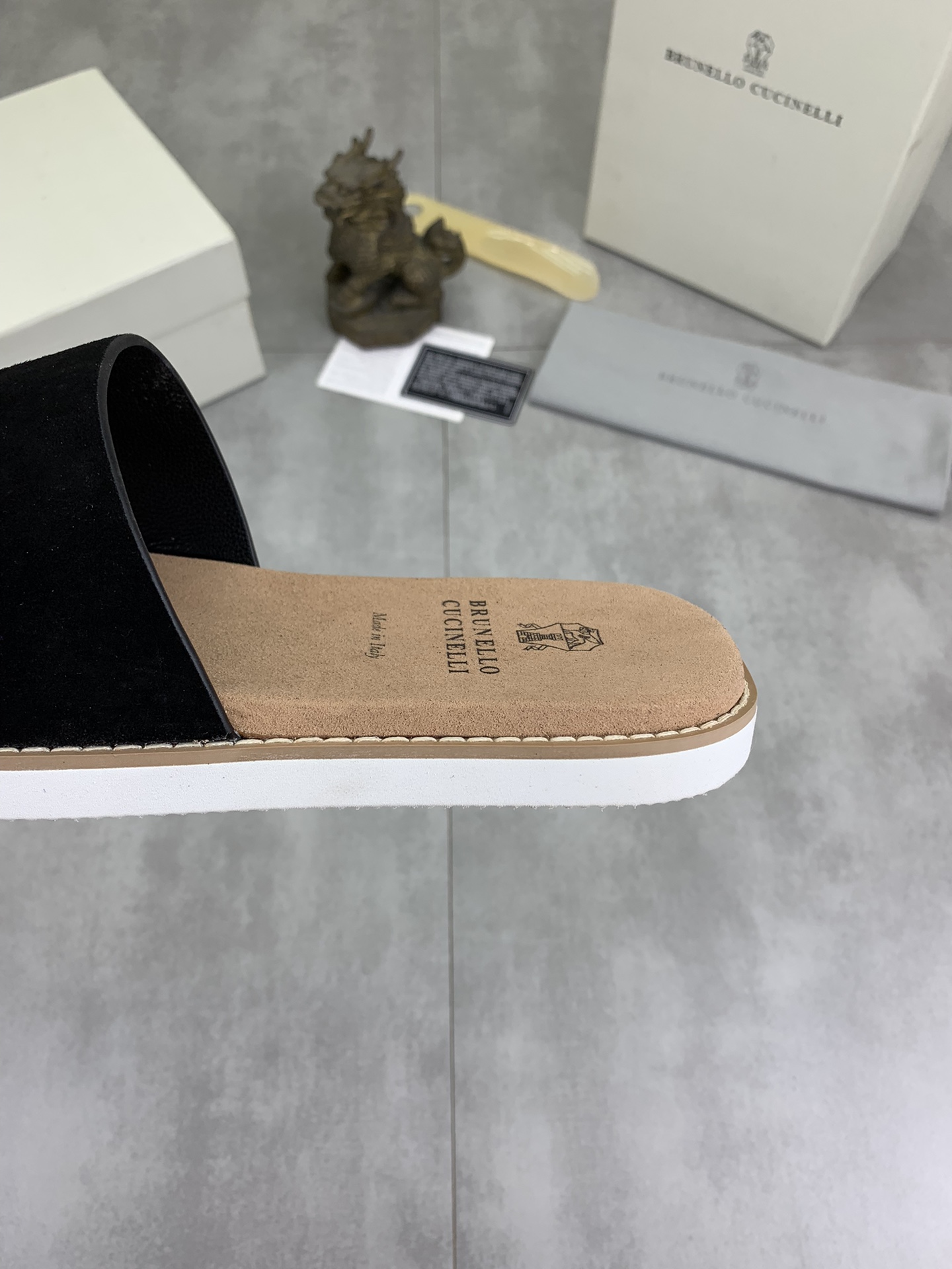 Precio de fábrica P130 Precio real Brunello Cucinelli BC New Suede Slippers, 24ss New Collection ¡Es