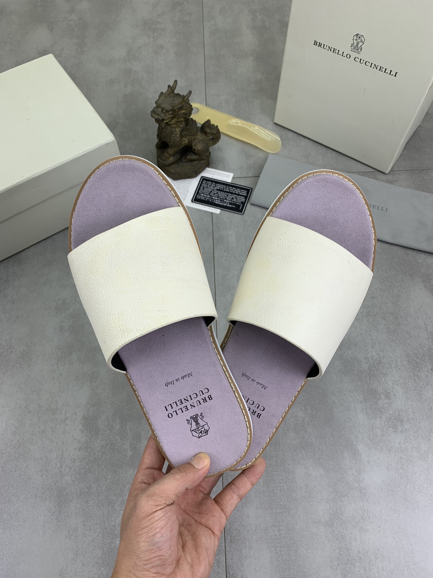 Precio de fábrica P130 Precio real Brunello Cucinelli BC New Suede Slippers, 24ss New Collection ¡Es