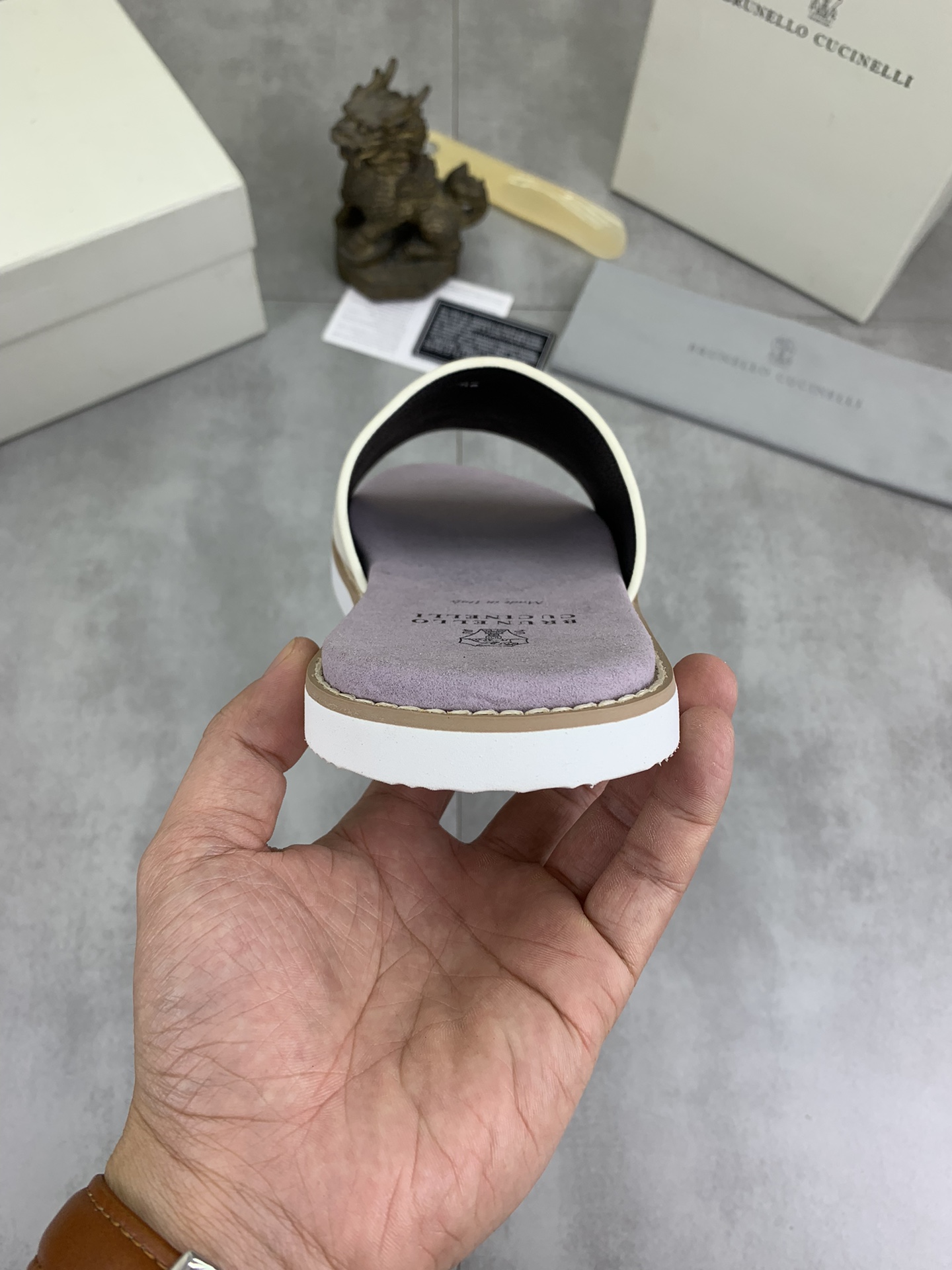 Precio de fábrica P130 Precio real Brunello Cucinelli BC New Suede Slippers, 24ss New Collection ¡Es